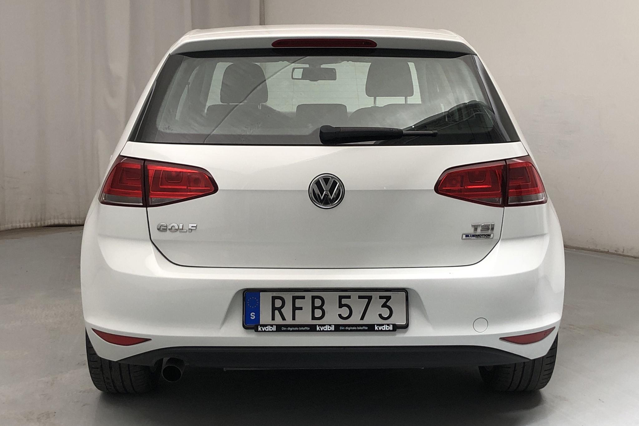 VW Golf VII 1.2 TSI 5dr (110hk) - 5 126 mil - Manuell - vit - 2016