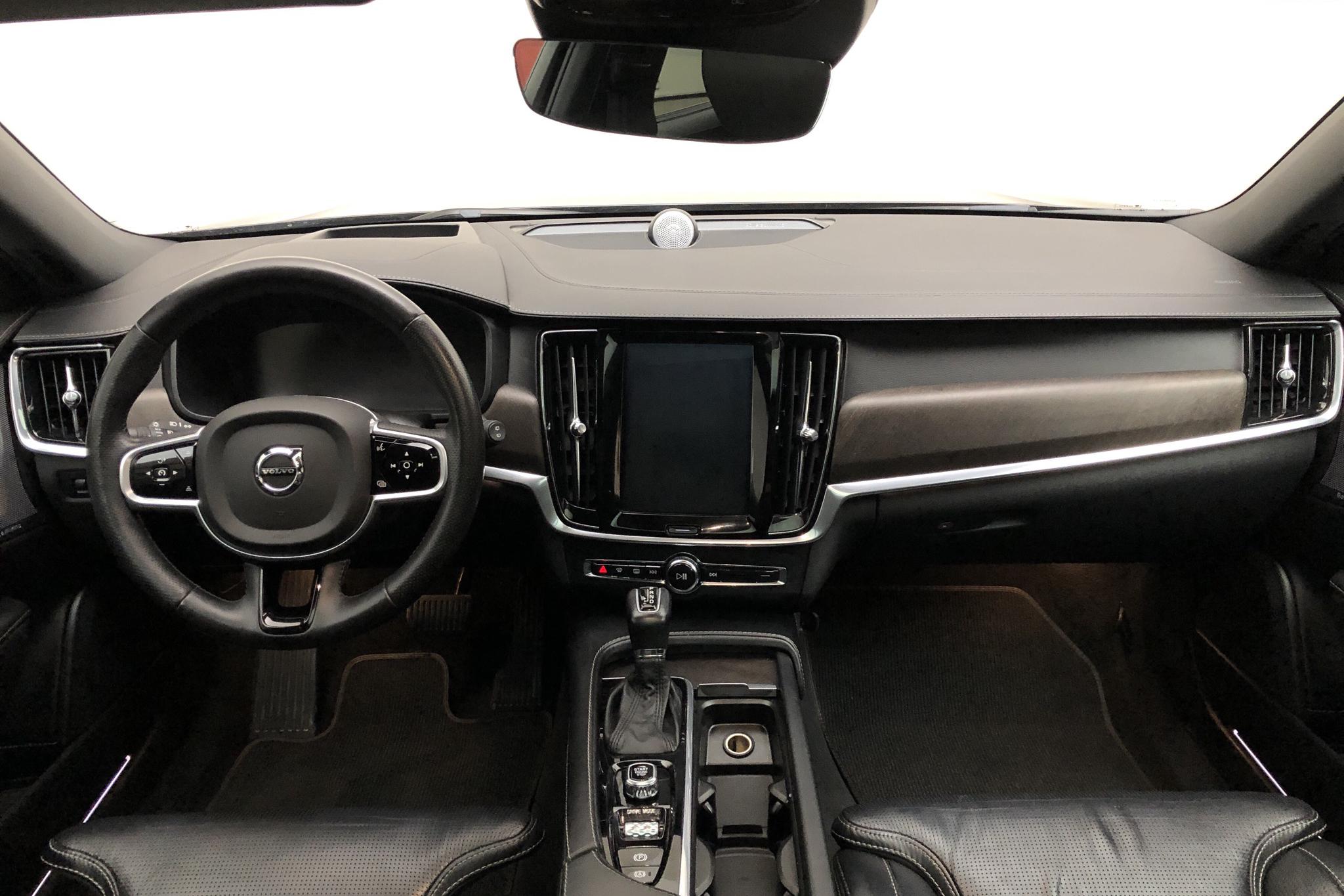 Volvo V90 T6 Cross Country AWD (310hk) - 82 590 km - Automatic - black - 2019