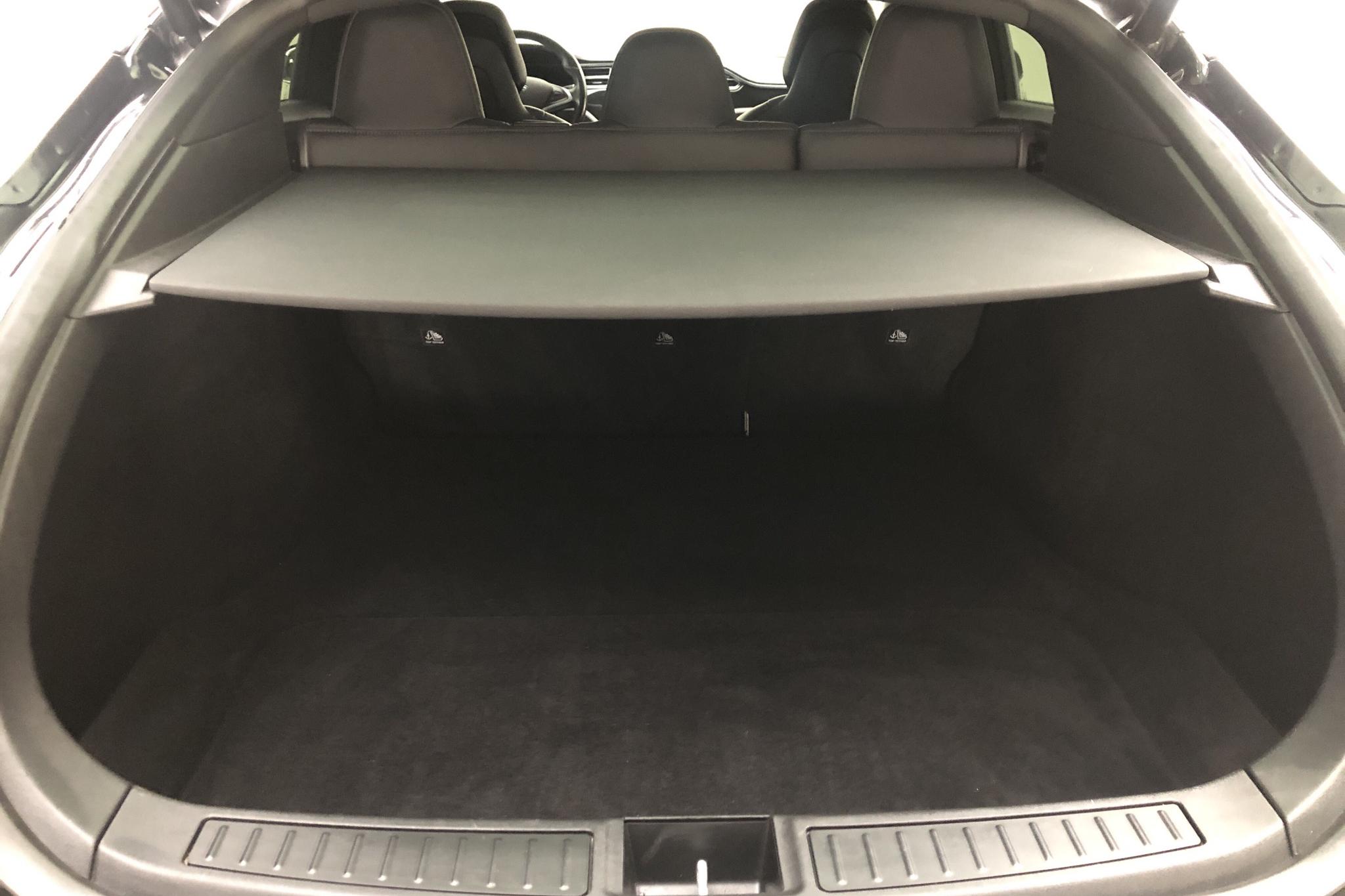 Tesla Model S 75D (525hk) - 9 746 mil - Automat - svart - 2017
