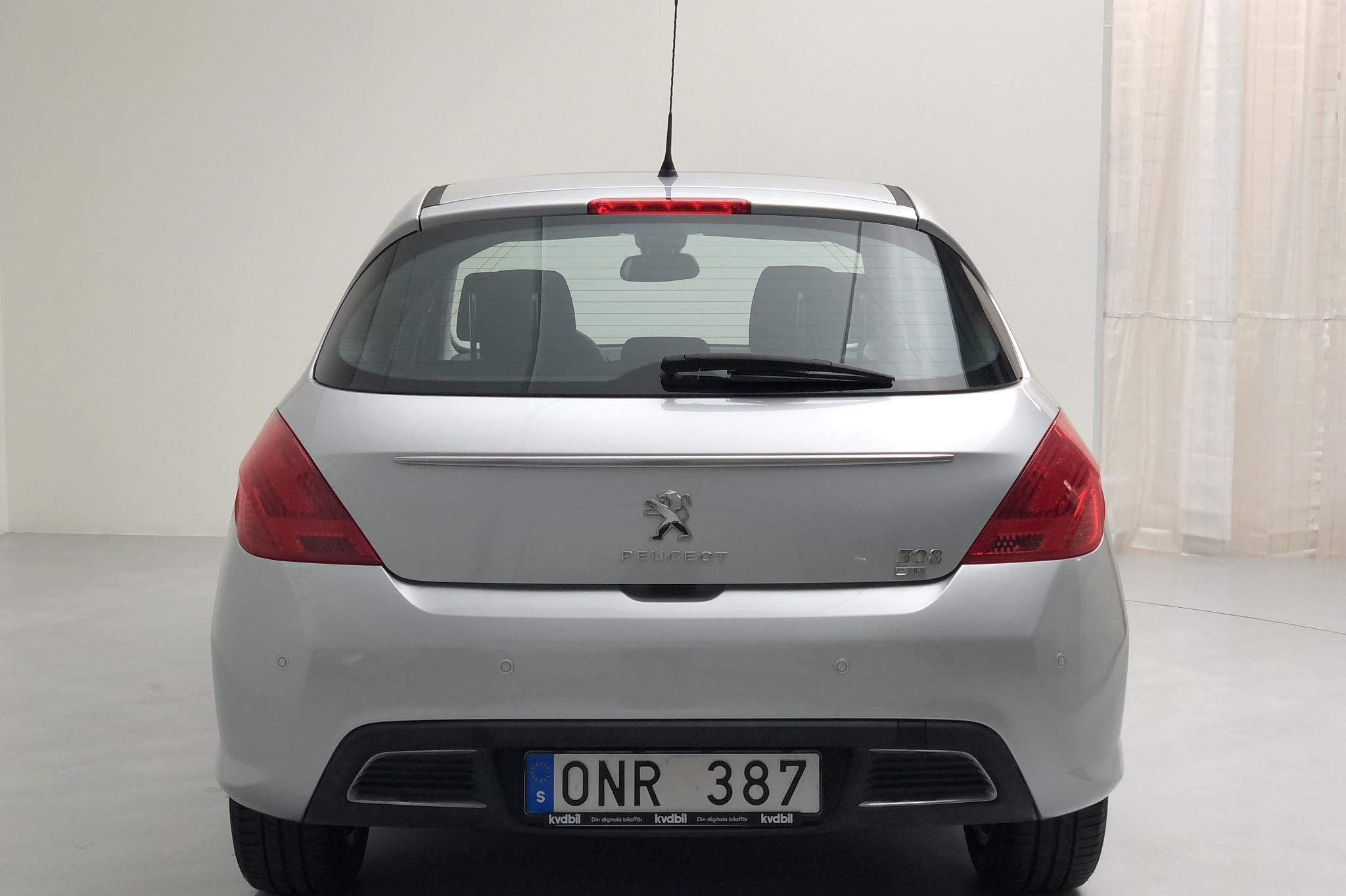 Peugeot 308 1.6 e-HDi 5dr (112hk) - 3 227 mil - Automat - Light Grey - 2013