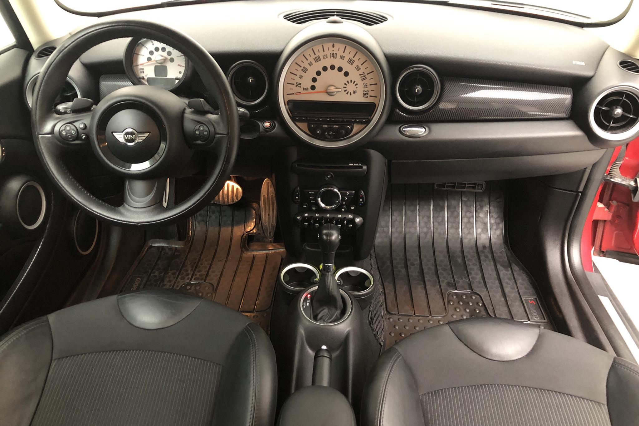 MINI Cooper S Clubman (184hk) - 7 940 mil - Automat - röd - 2012