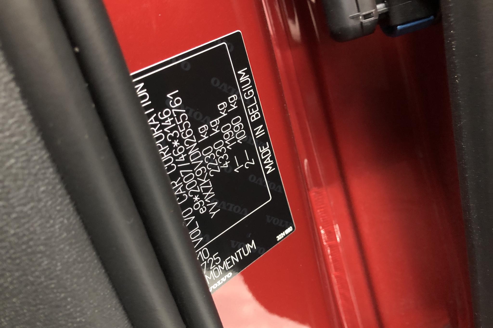 Volvo XC40 B4 2WD (197hk) - 1 190 mil - Automat - röd - 2022