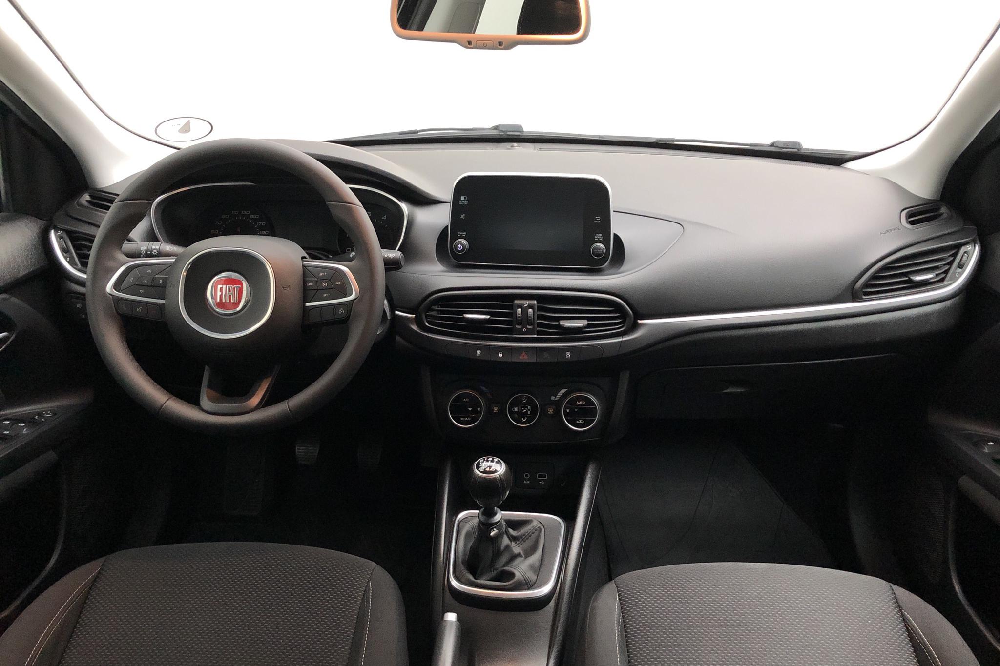 Fiat Tipo 1.6 5dr (120hk) - 43 310 km - Manual - black - 2017