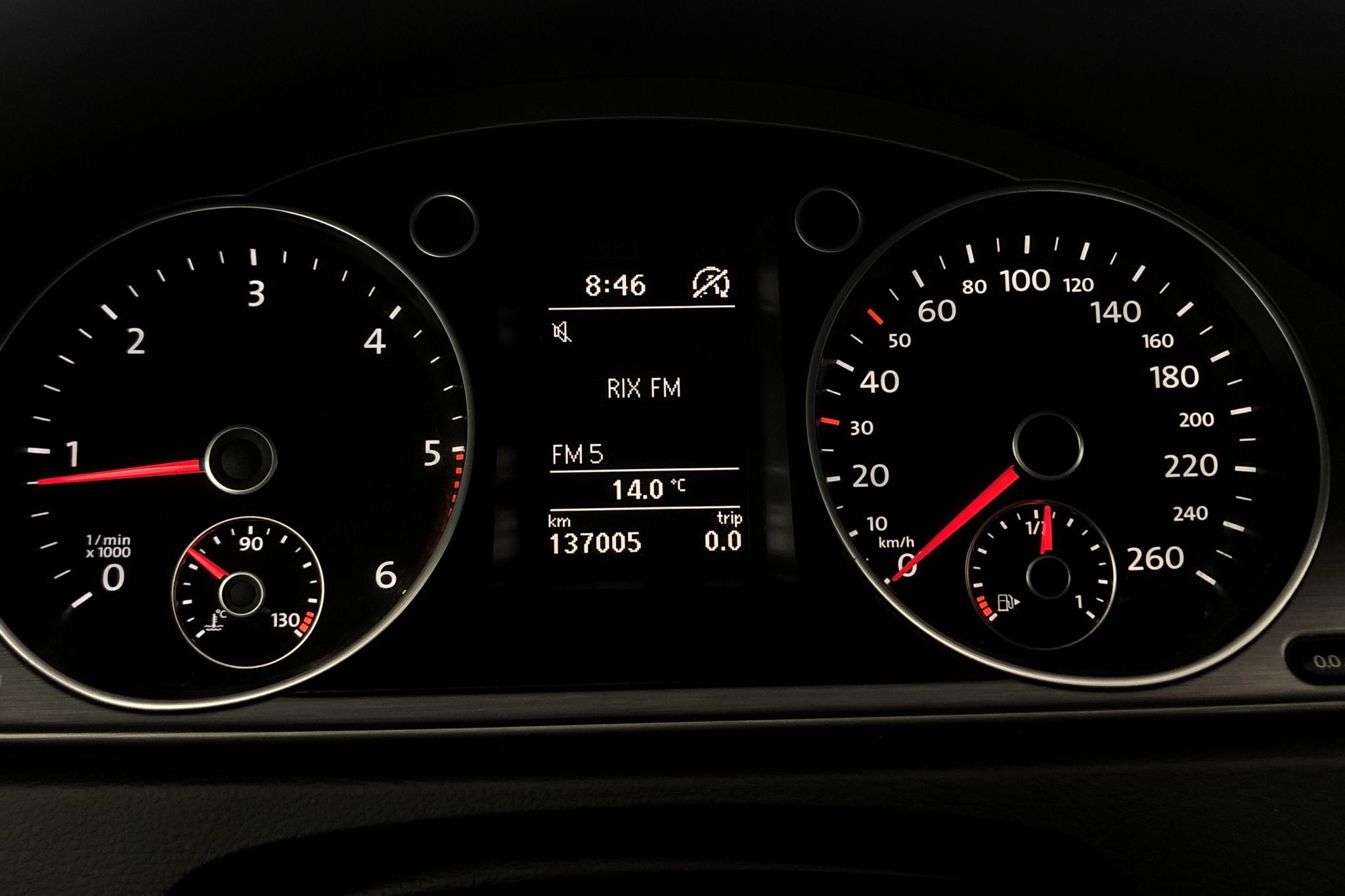 VW Passat 2.0 TDI BlueMotion Technology Variant 4Motion (170hk) - 137 000 km - Automatic - white - 2013