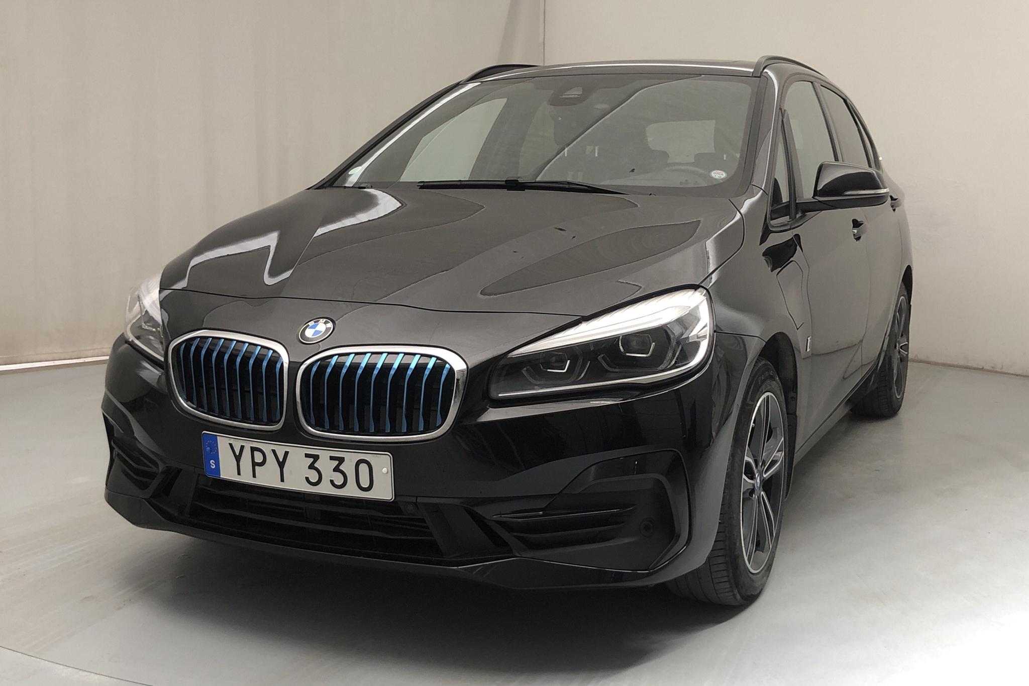 BMW 225xe Active Tourer LCI, F45 (224hk) - 4 631 mil - Automat - svart - 2019