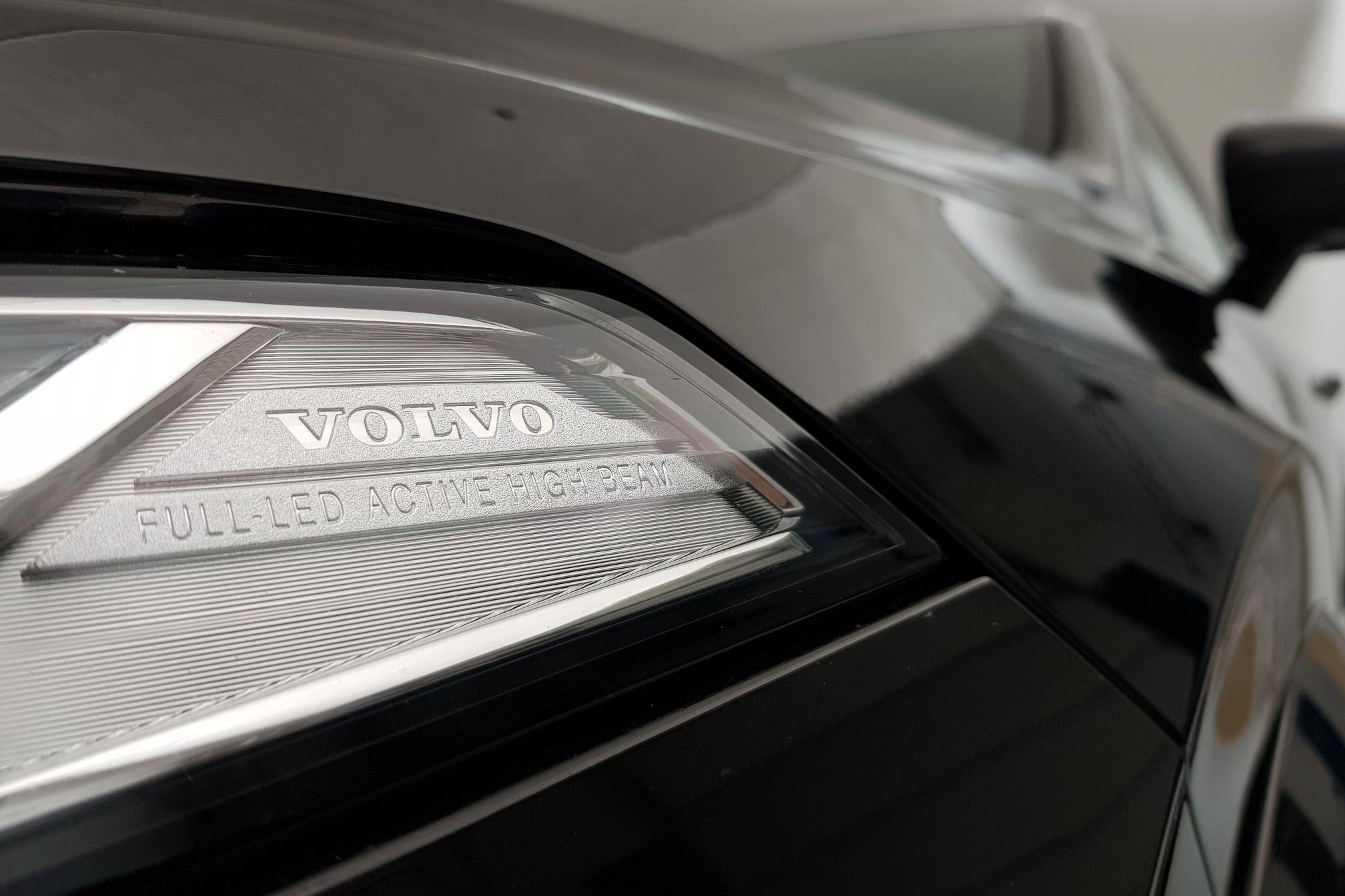 Volvo XC90 D5 AWD (225hk) - 10 895 mil - Automat - svart - 2016
