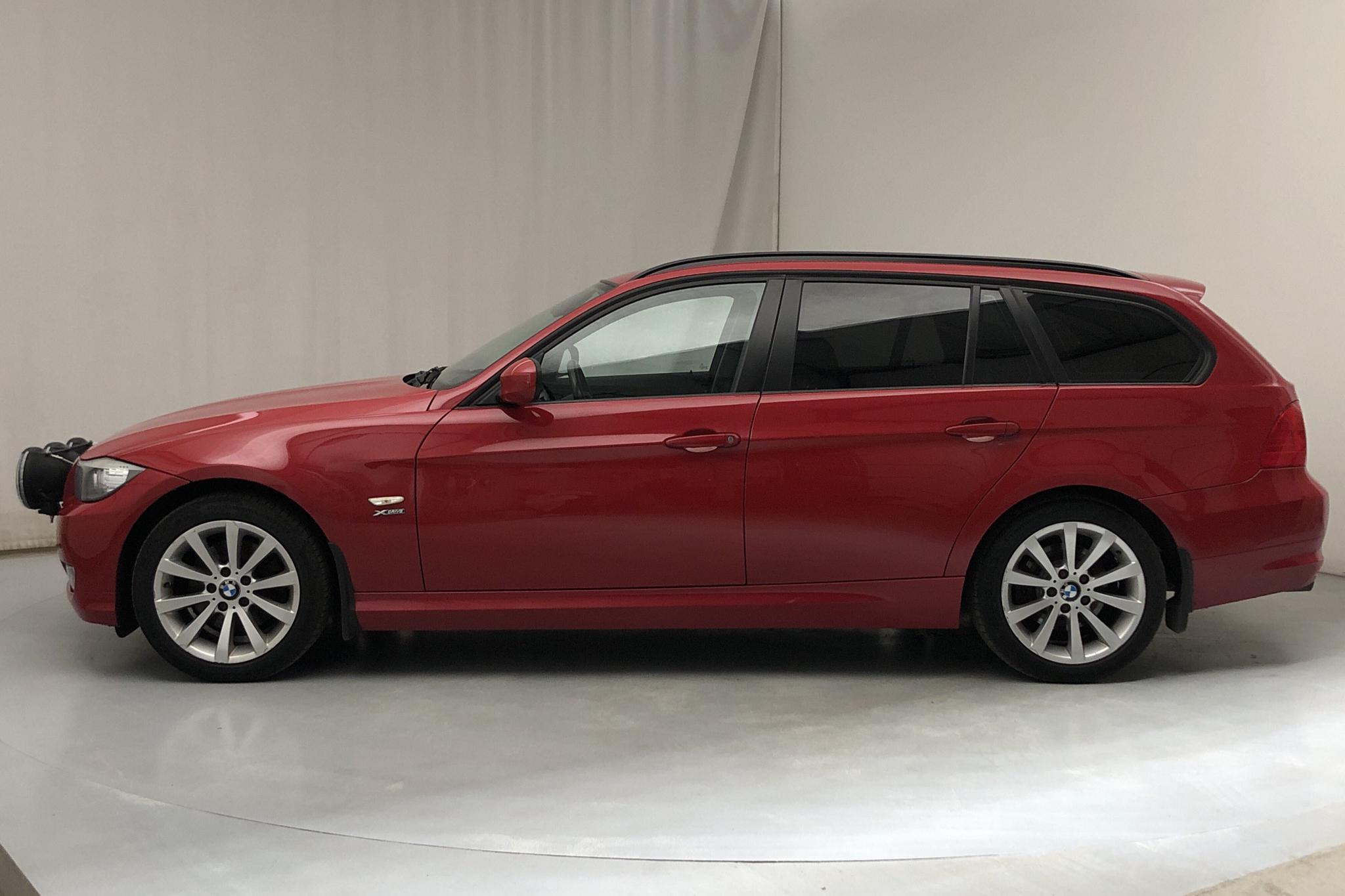 BMW 320d xDrive Touring, E91 (184hk) - 184 720 km - Manual - red - 2011