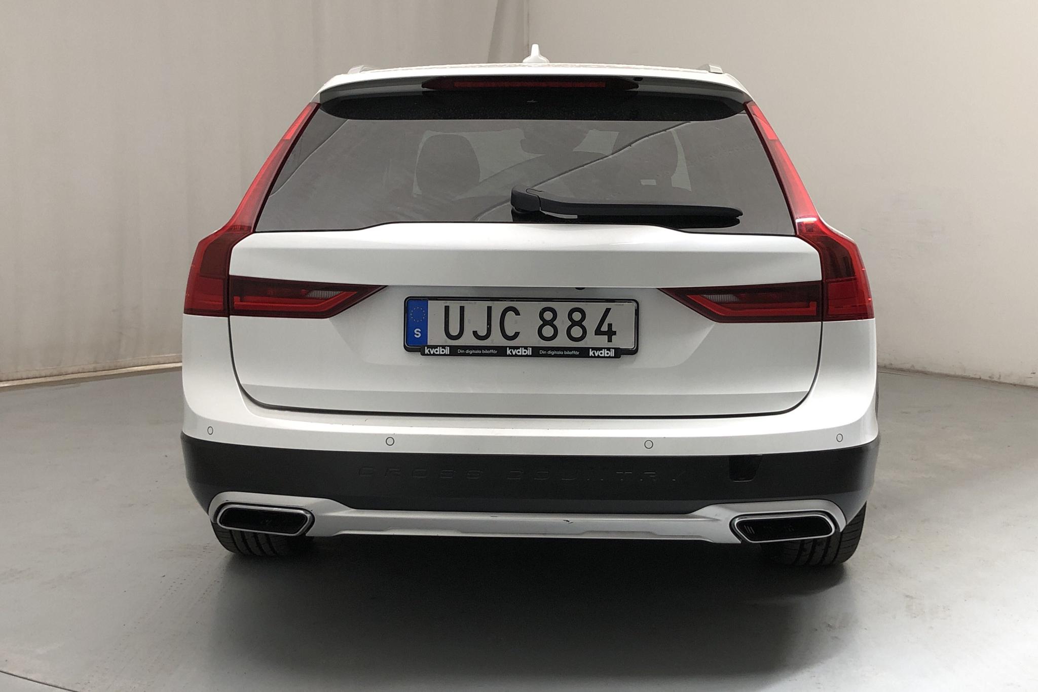 Volvo V90 D4 Cross Country AWD (190hk) - 12 890 mil - Automat - vit - 2018