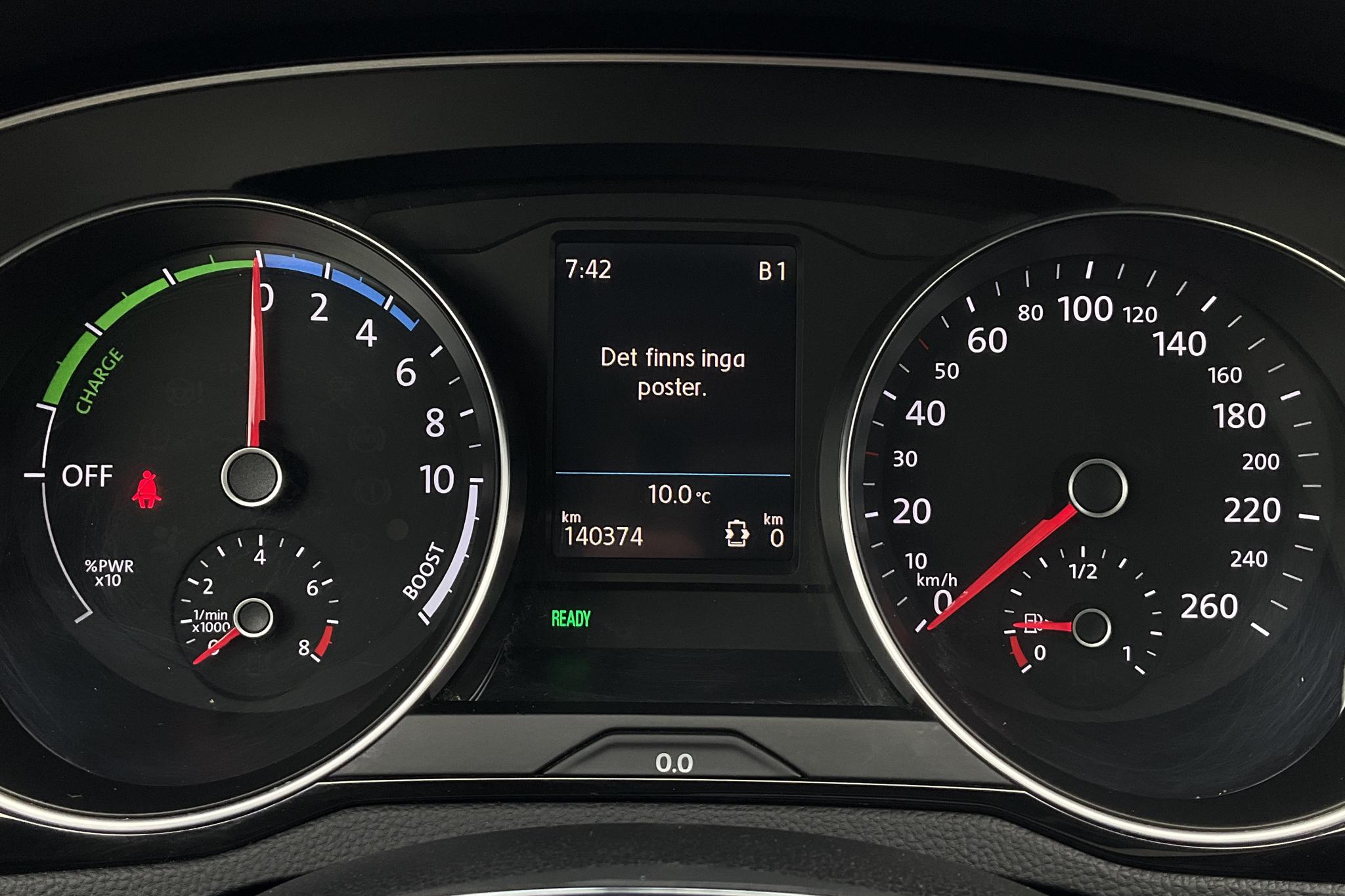 VW Passat 1.4 Plug-in-Hybrid Sportscombi (218hk) - 140 350 km - Automatic - white - 2017