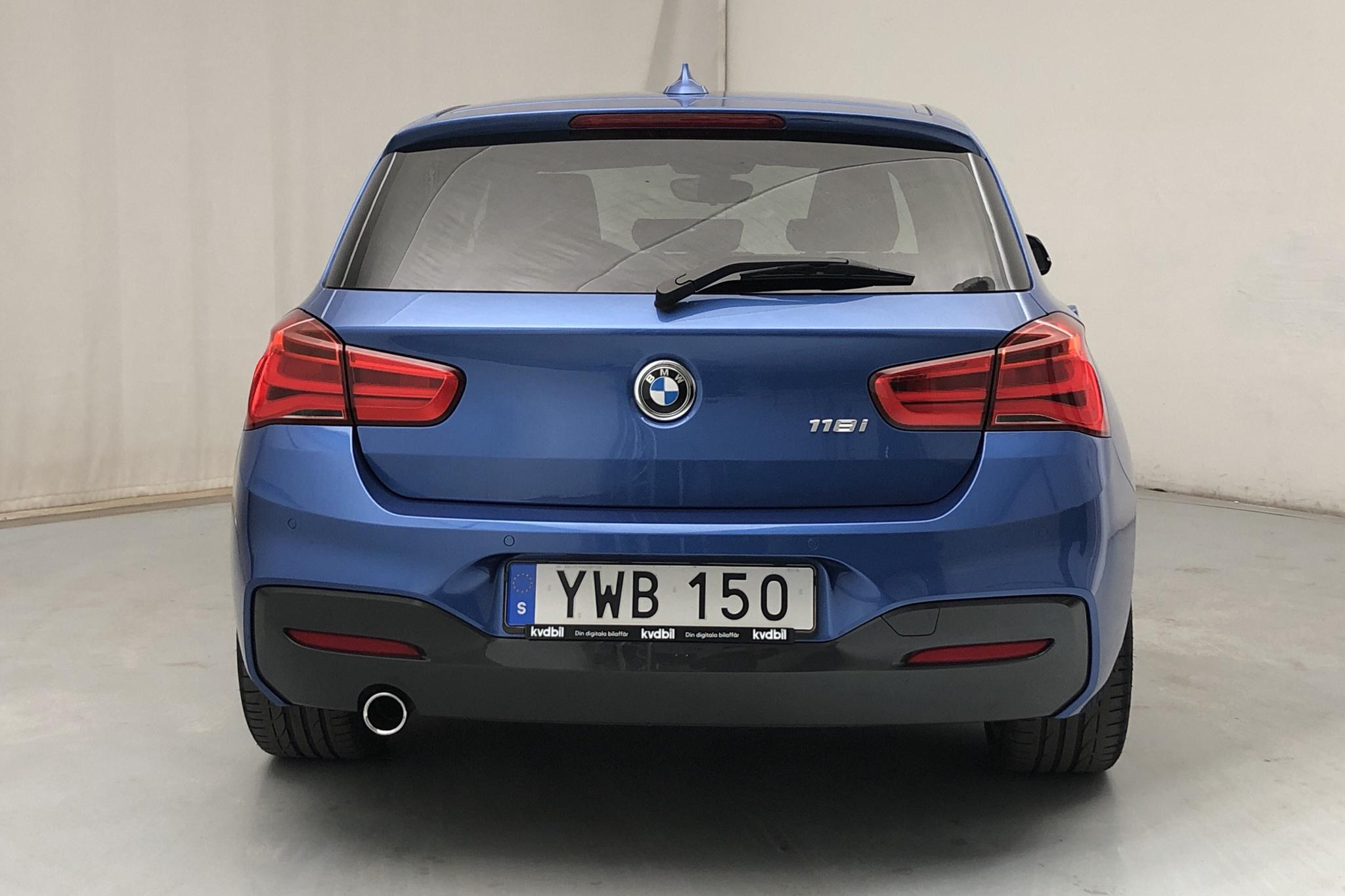 BMW 118i 5dr, F20 (136hk) - 38 180 km - Manual - blue - 2019