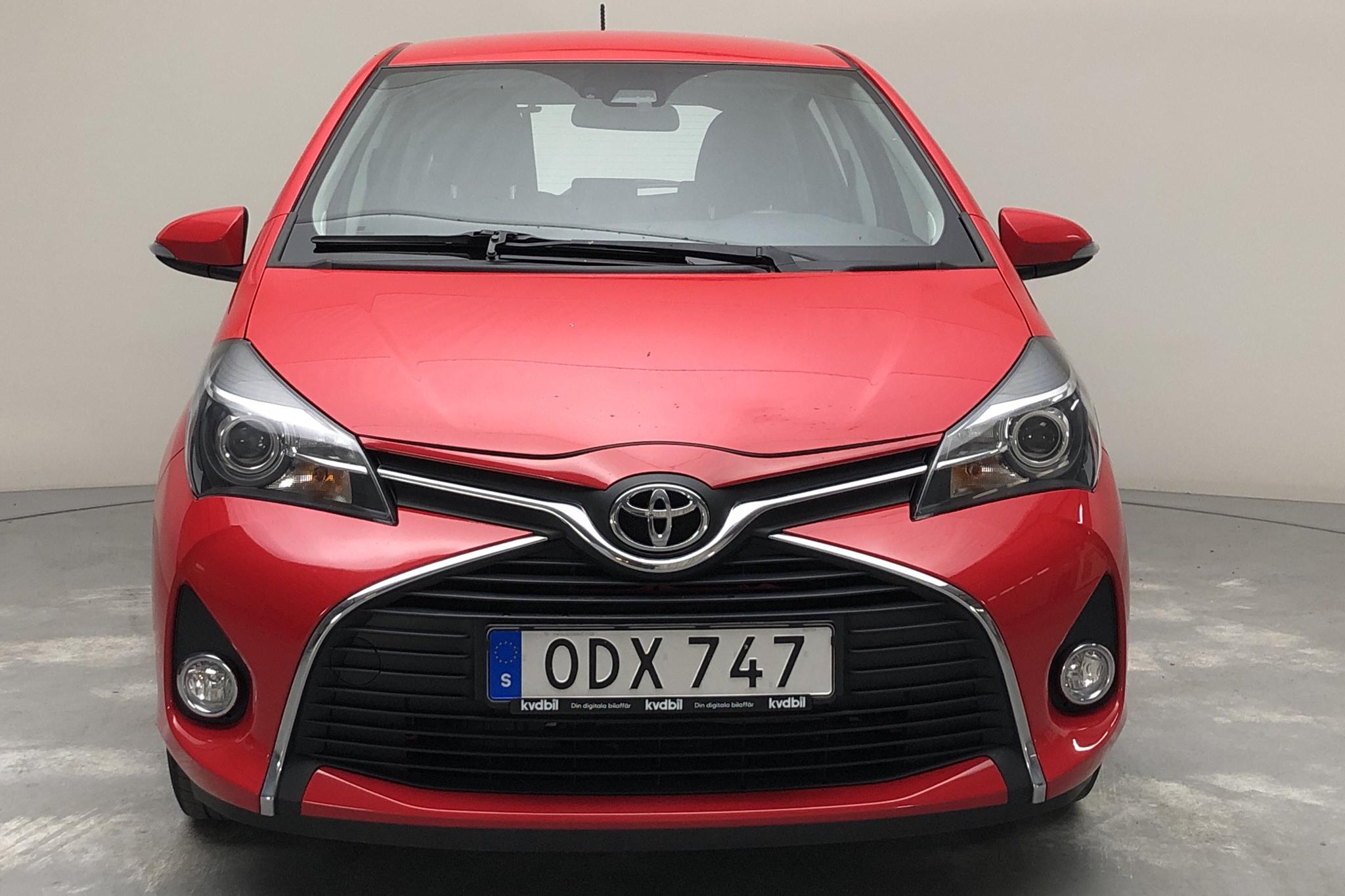 Toyota Yaris 1.33 5dr (100hk) - 87 460 km - Manual - red - 2016