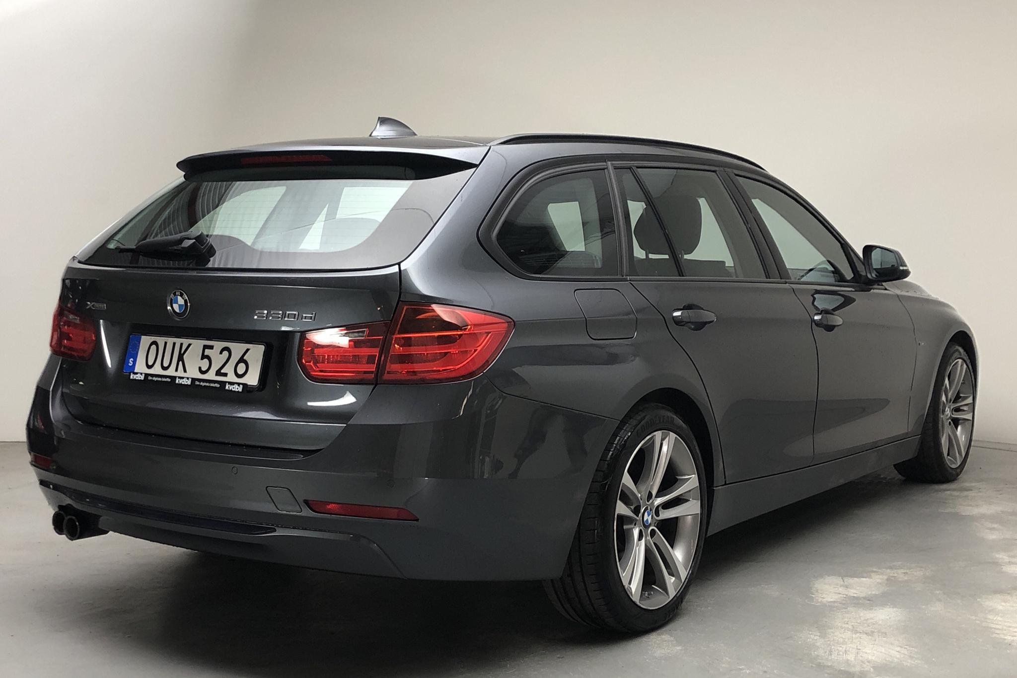BMW 330d xDrive Touring, F31 (258hk) - 9 248 mil - Automat - grå - 2015