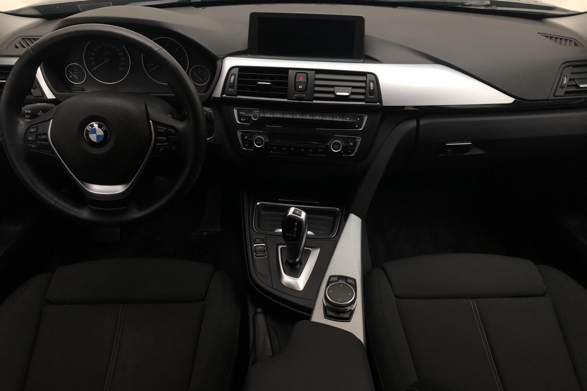 BMW 330d xDrive Touring, F31 (258hk) - 9 248 mil - Automat - grå - 2015
