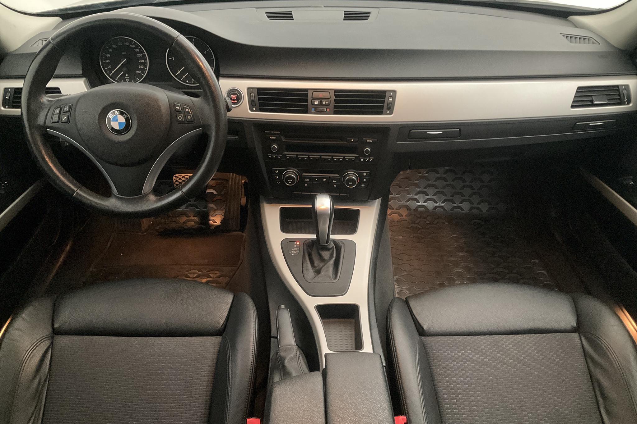 BMW 320d xDrive Touring, E91 (184hk) - 22 071 mil - Automat - svart - 2012