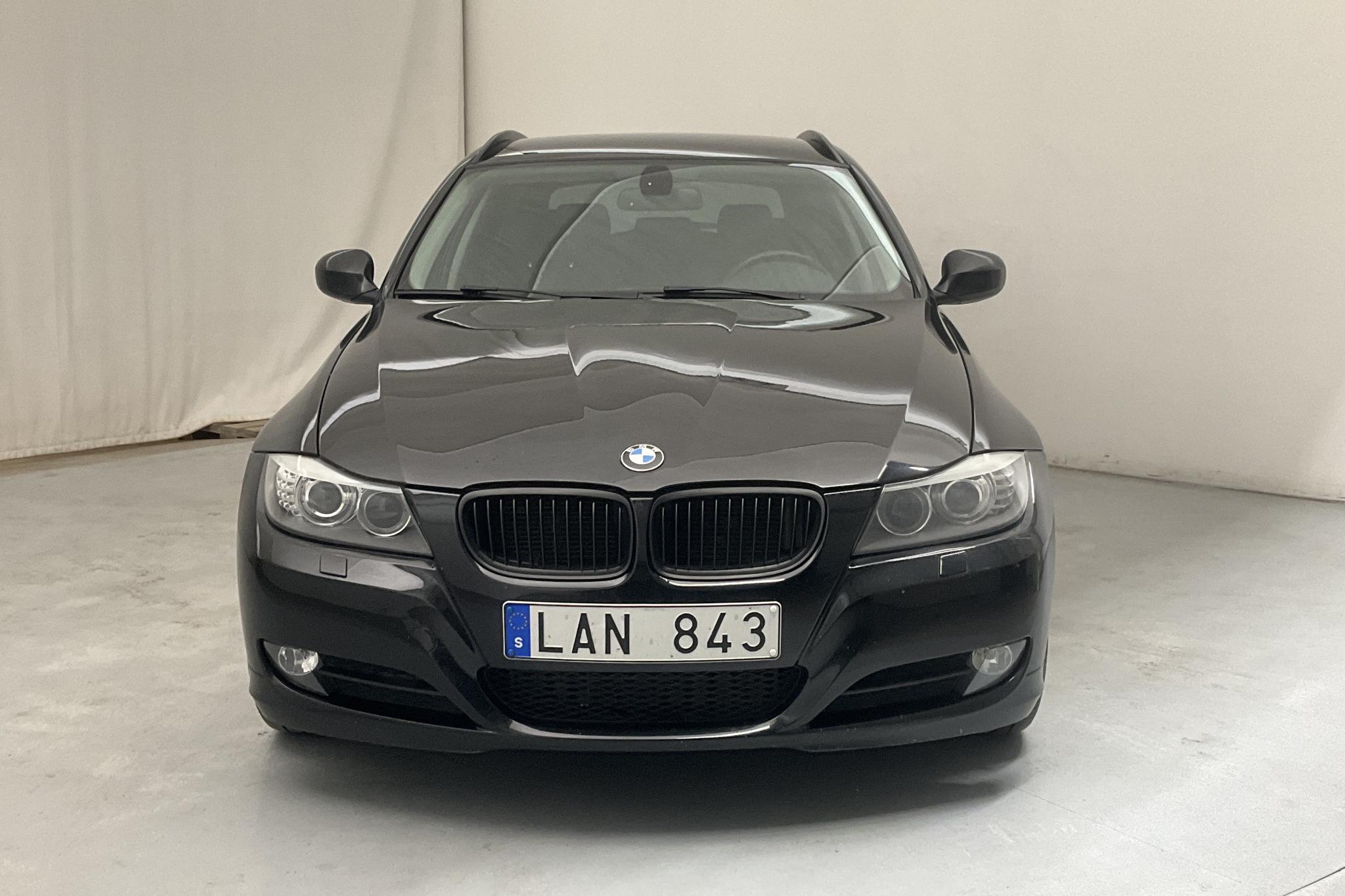 BMW 320d xDrive Touring, E91 (184hk) - 22 071 mil - Automat - svart - 2012