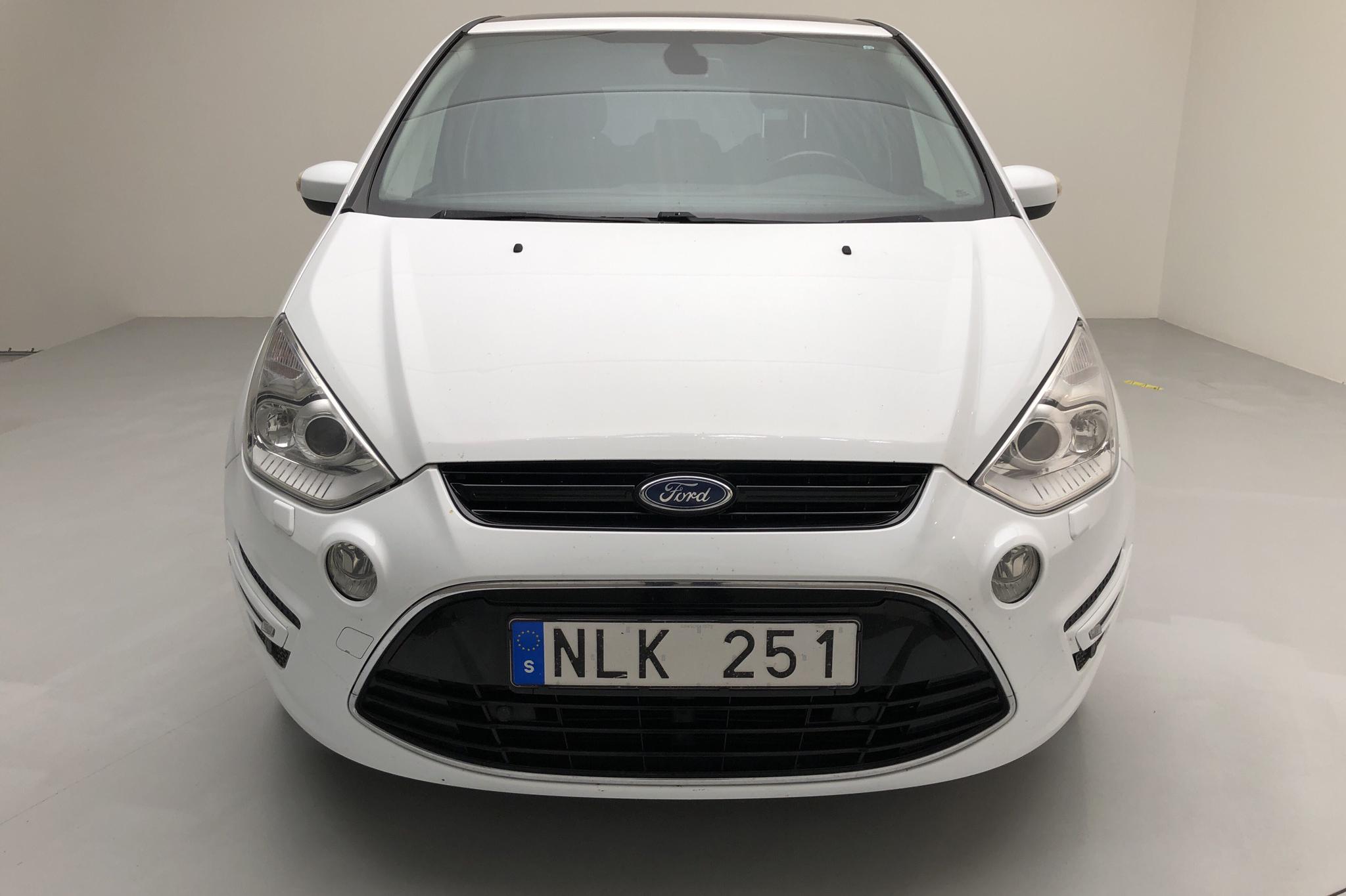 Ford S-MAX 2.0 Duratorq TDCi (163hk) - 239 690 km - Automatic - white - 2013
