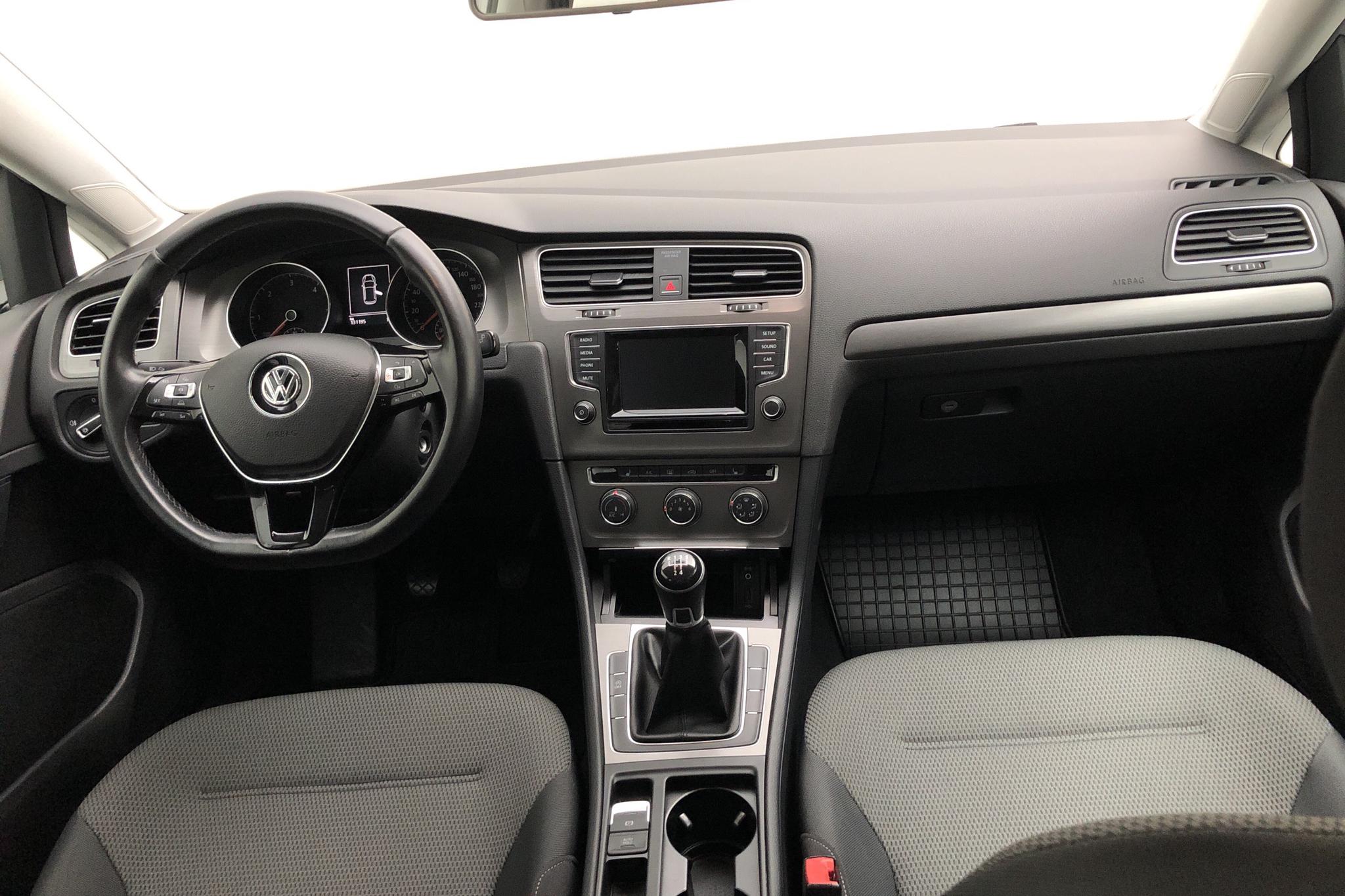 VW Golf VII 1.6 TDI BlueMotion Technology 5dr (105hk) - 13 120 mil - Manuell - silver - 2013