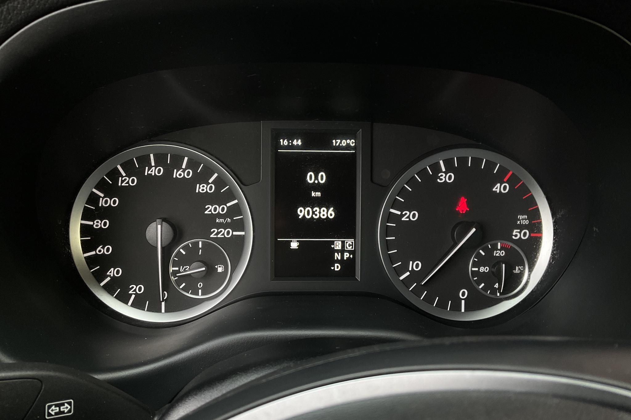 Mercedes Mixto 116 CDI - 90 380 km - Automatic - white - 2019