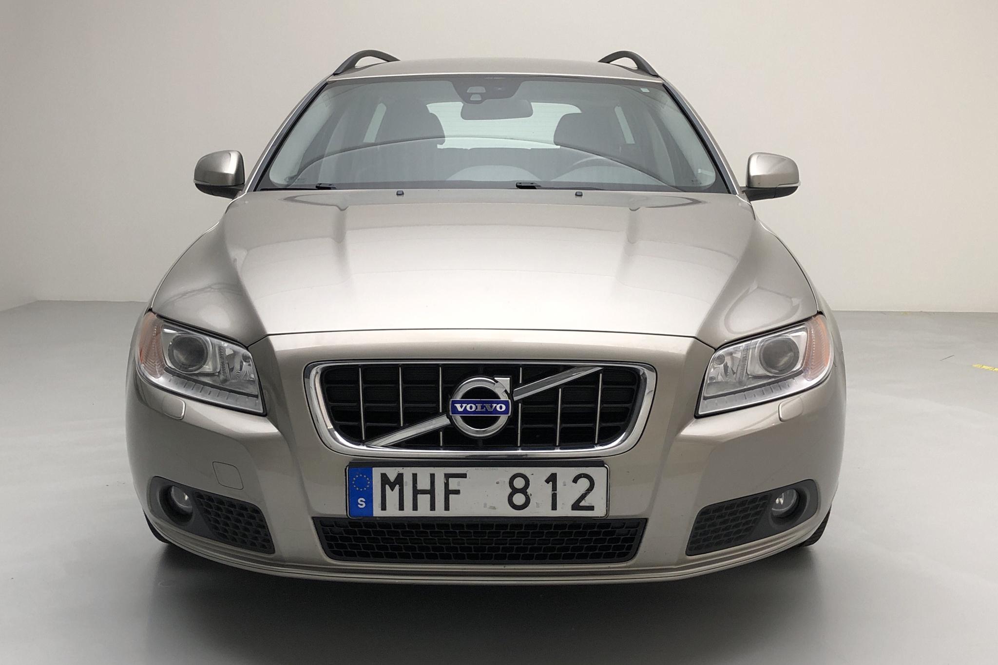 Volvo V70 II 1.6D DRIVe (115hk) - 13 909 mil - Manuell - Light Brown - 2012