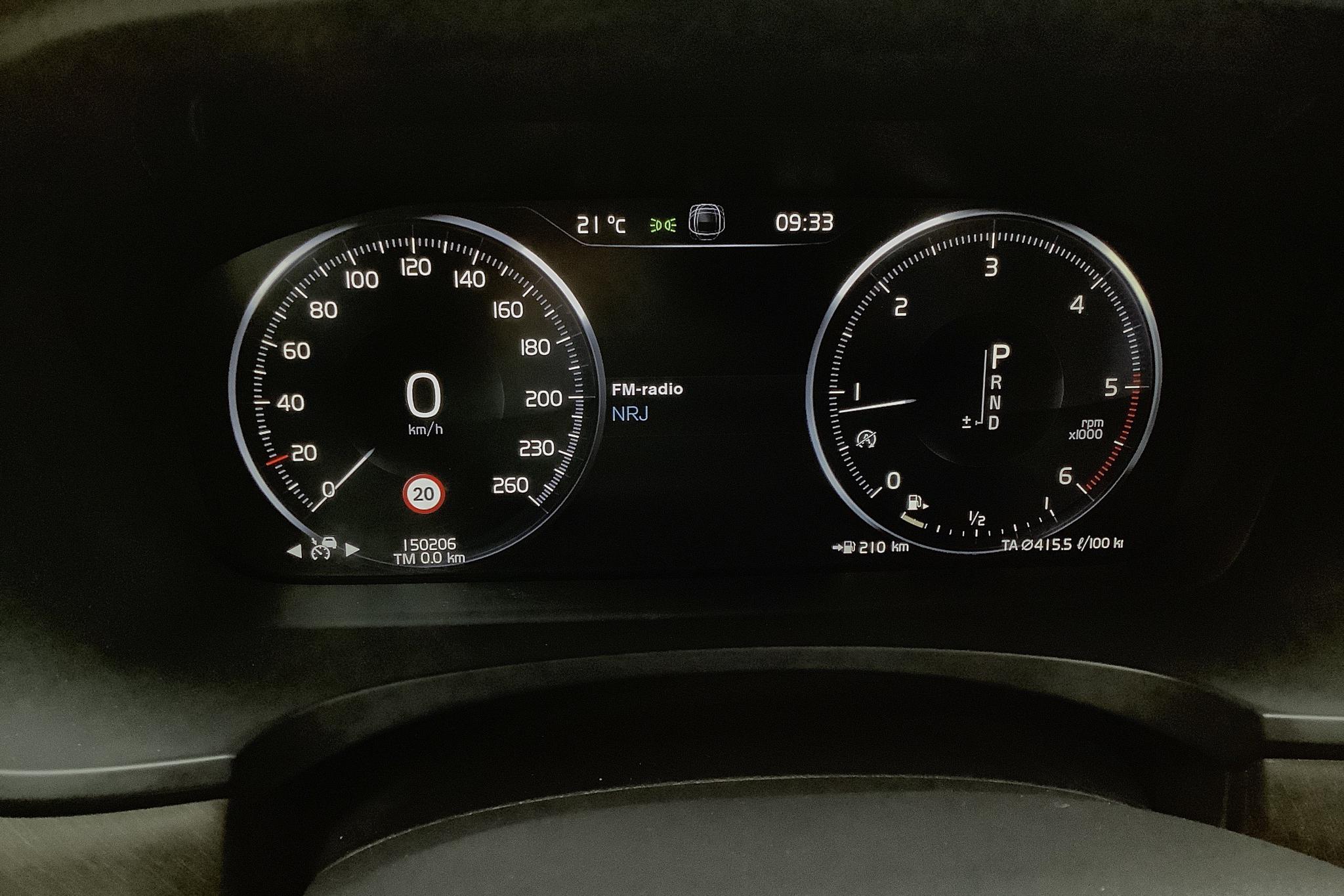 Volvo V90 D4 Cross Country AWD (190hk) - 15 021 mil - Automat - svart - 2020