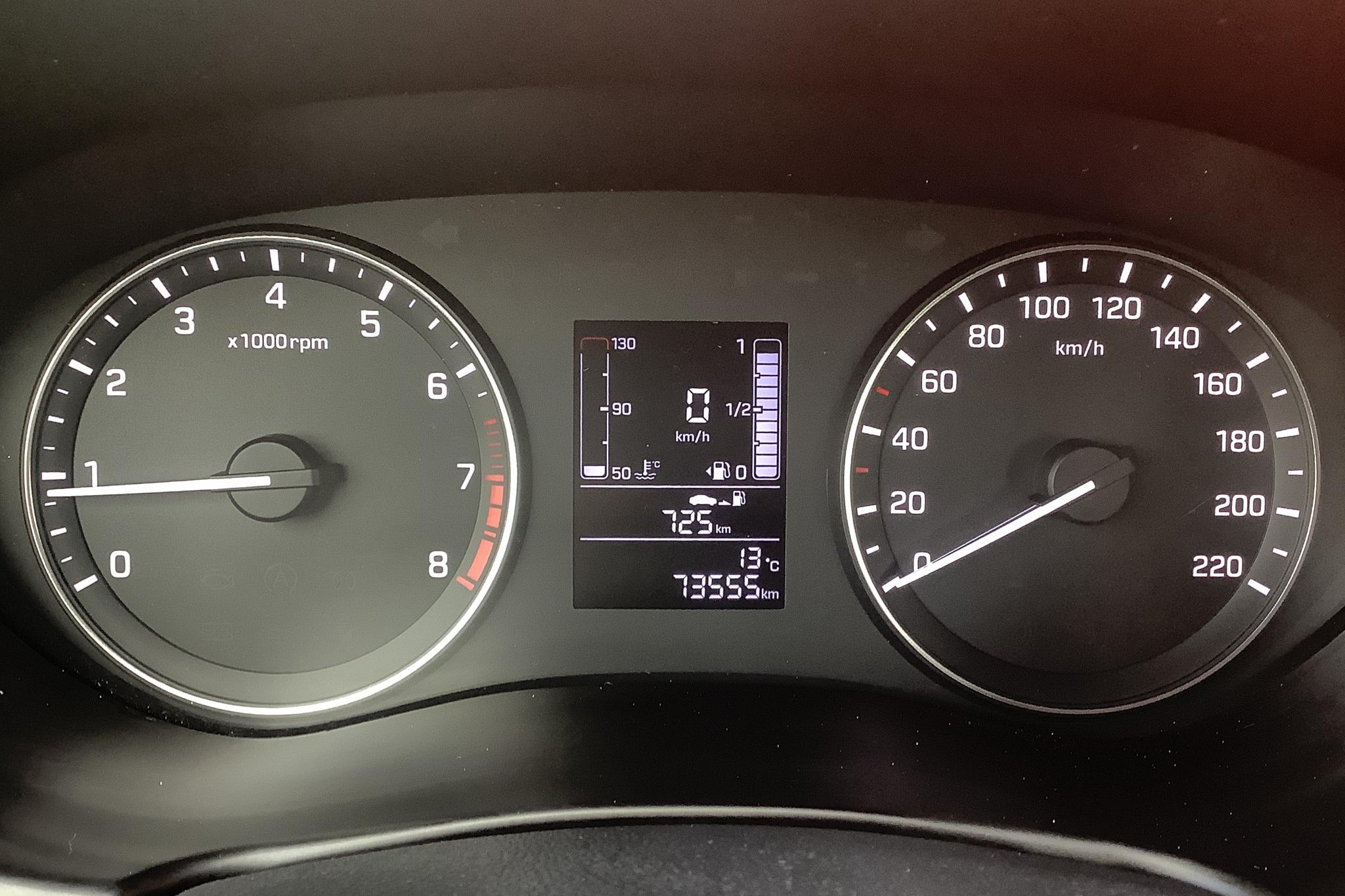 Hyundai i20 1.2 (75hk) - 7 356 mil - Manuell - vit - 2018