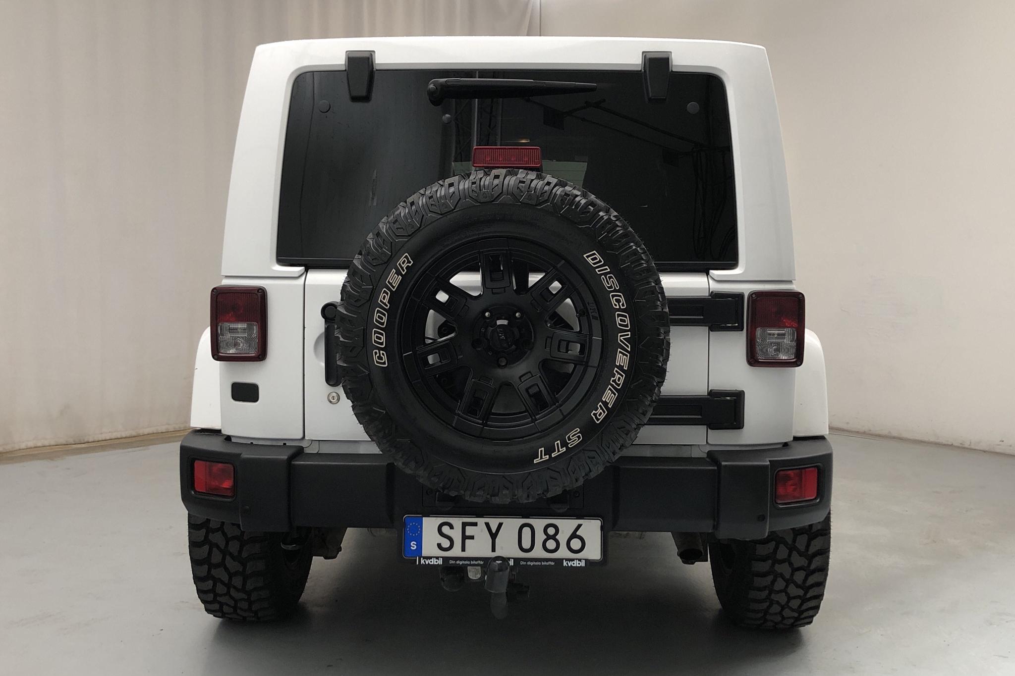 Jeep Wrangler Unlimited 3.6 V6 4dr (284hk) - 115 550 km - Automatic - white - 2016