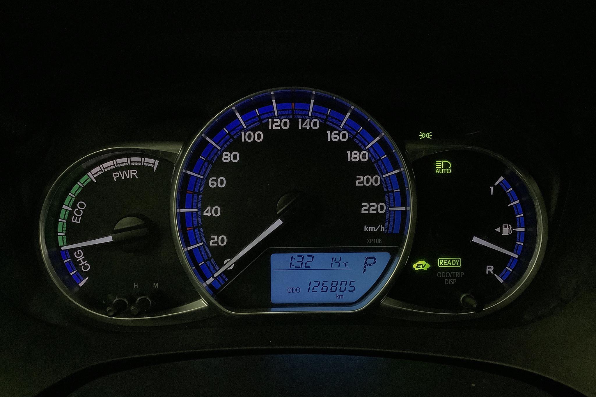 Toyota Yaris 1.5 HSD 5dr (75hk) - 126 810 km - Automatic - silver - 2016