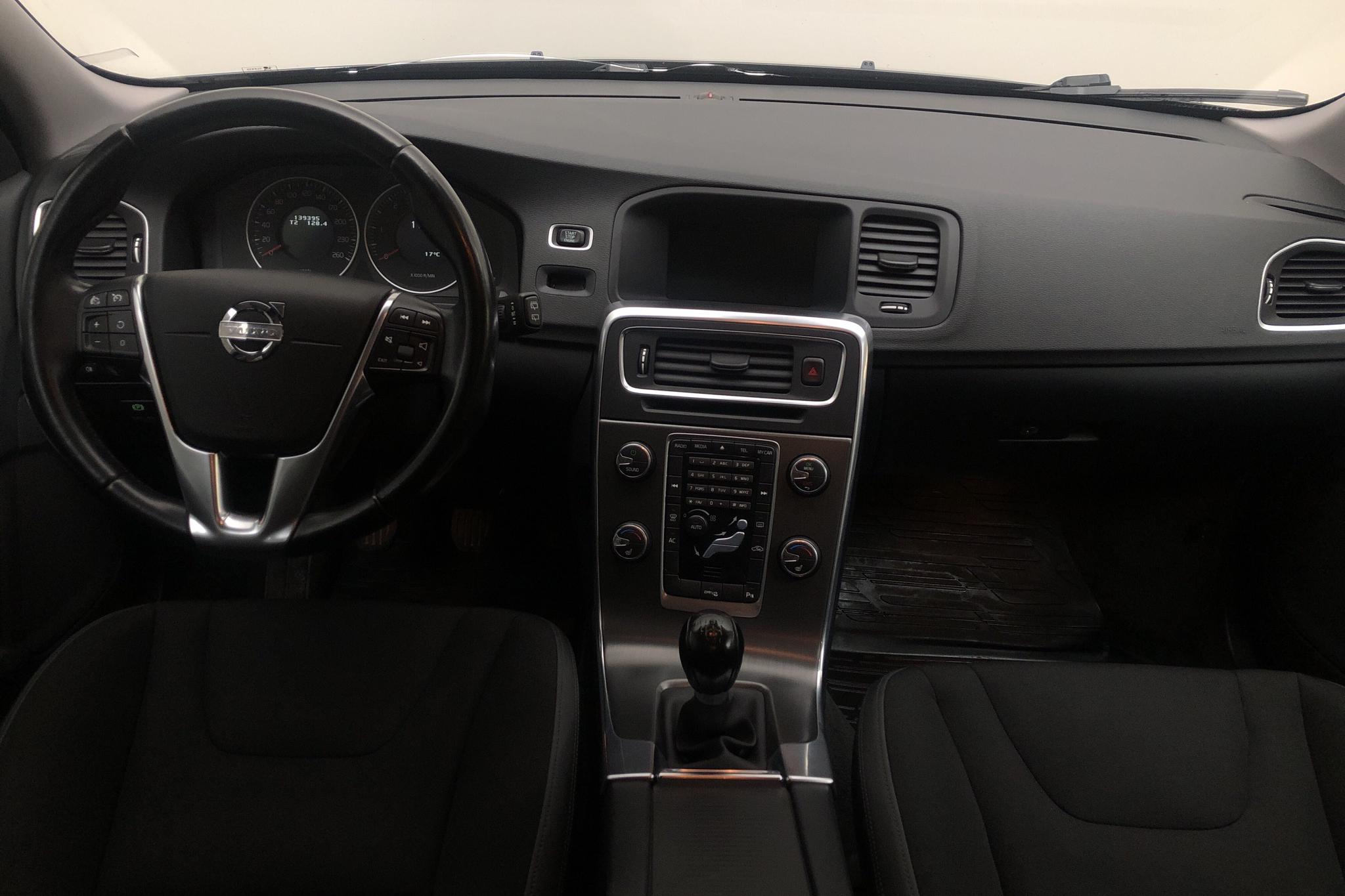 Volvo V60 1.6D DRIVe (115hk) - 139 400 km - Manual - black - 2012