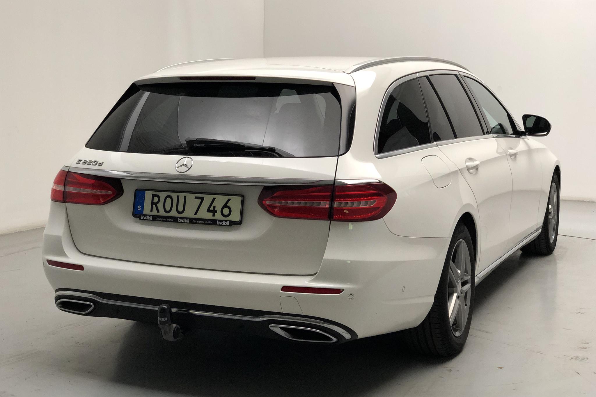 Mercedes E 220 d Kombi S213 (194hk) - 207 830 km - Automatic - white - 2017
