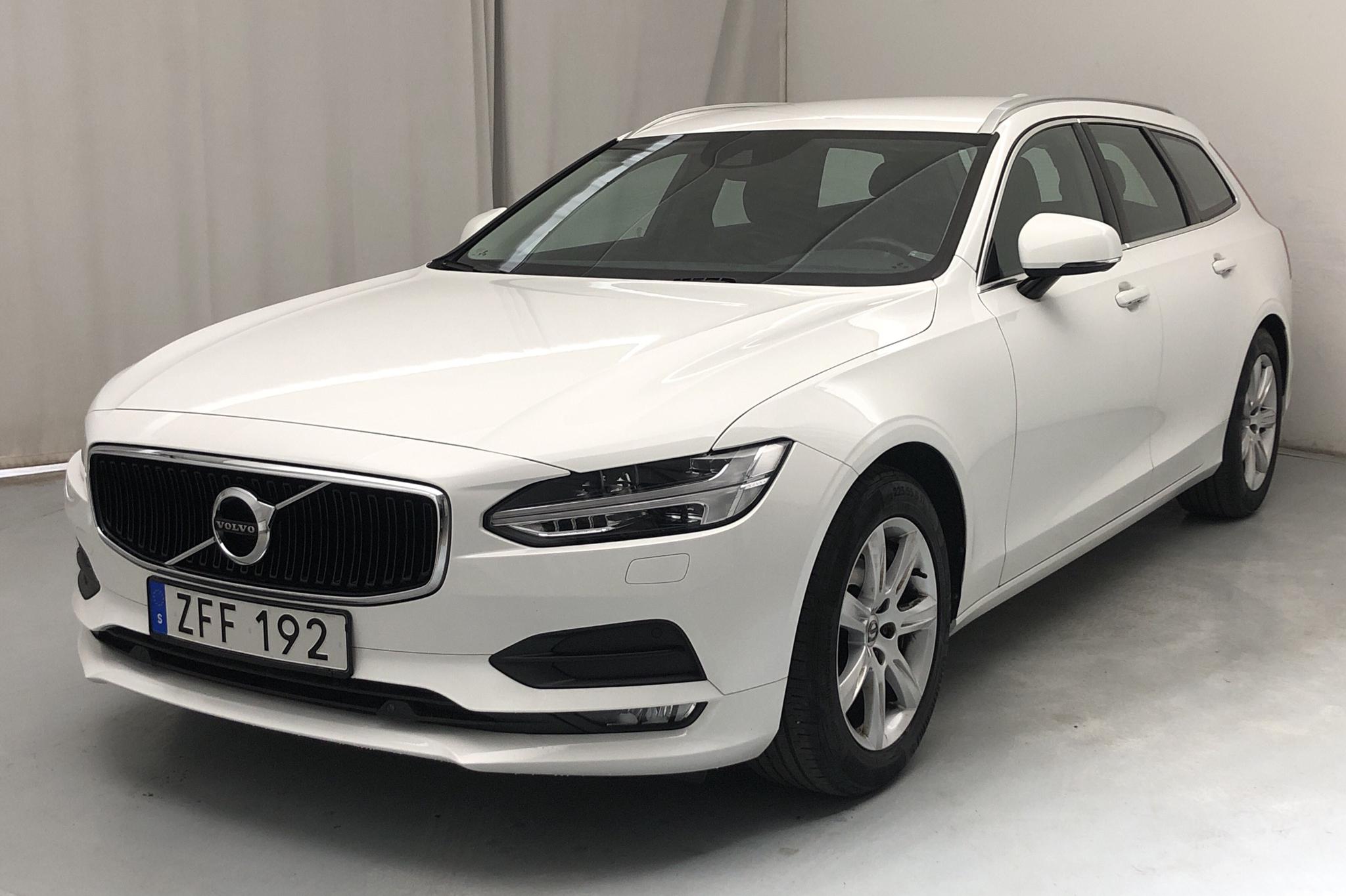 Volvo V90 D4 (190hk) - 116 670 km - Manual - white - 2018