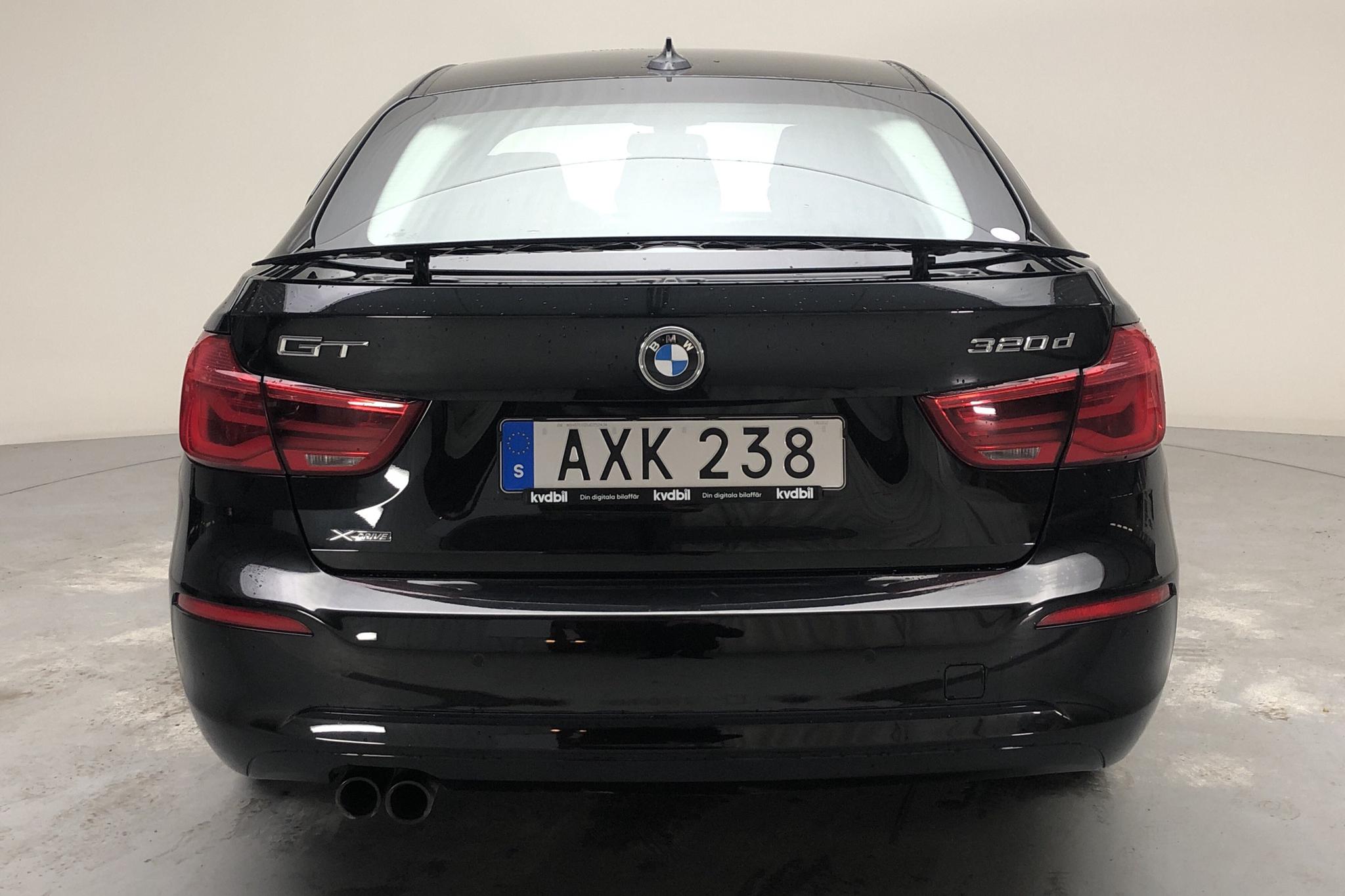 BMW 320d GT xDrive, F34 (190hk) - 97 380 km - Manual - black - 2018