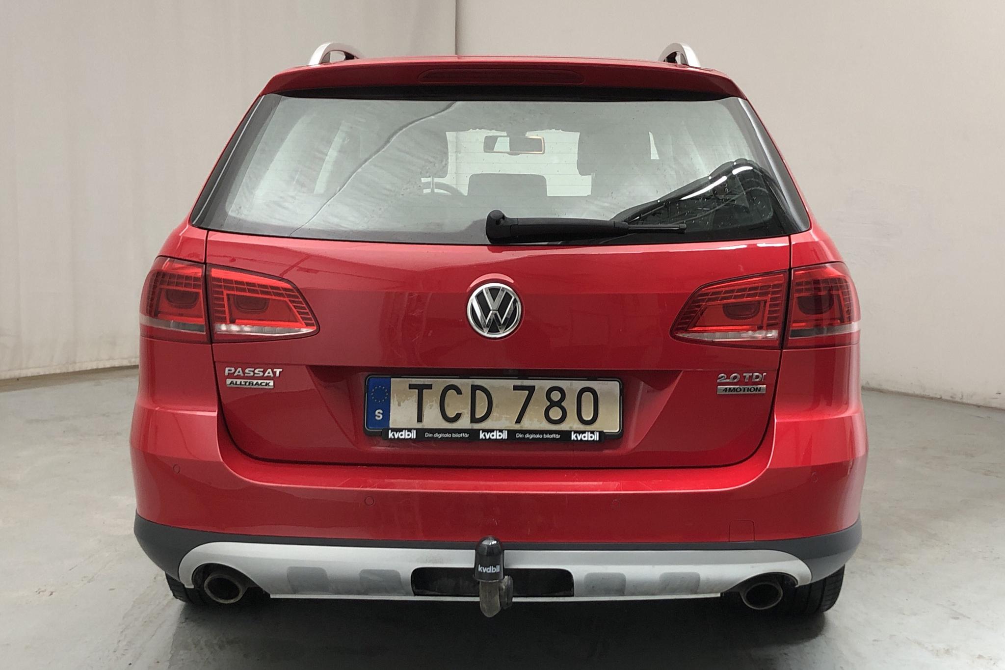 VW Passat Alltrack 2.0 TDI BlueMotion Technology 4Motion (177hk) - 13 700 mil - Automat - röd - 2015