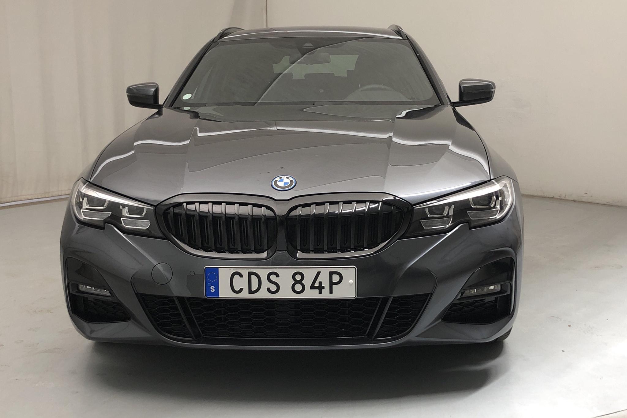 BMW 330e xDrive Touring, G21 (292hk) - 9 010 km - Automatic - gray - 2022