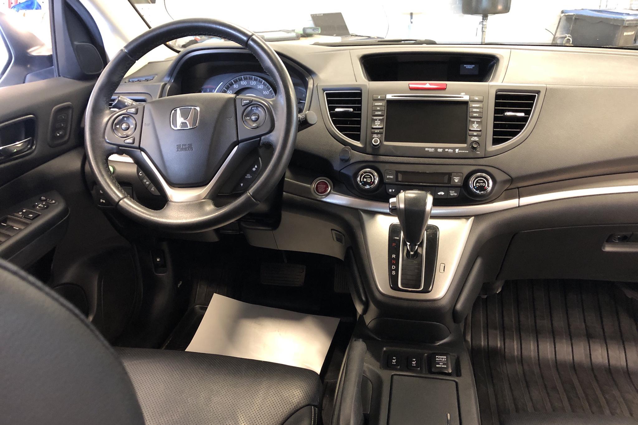 Honda CR-V 2.2 i-DTEC 4WD (150hk) - 19 184 mil - Automat - vit - 2014
