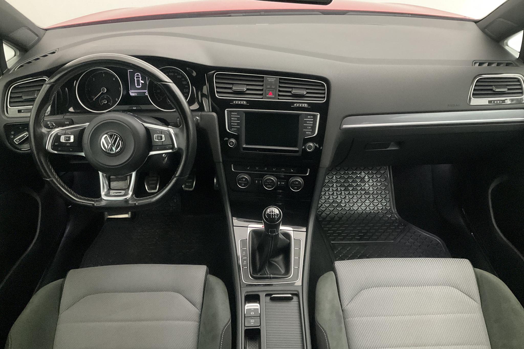 VW Golf VII 2.0 TDI BlueMotion Technology Sportscombi 4Motion (150hk) - 105 920 km - Manual - red - 2017