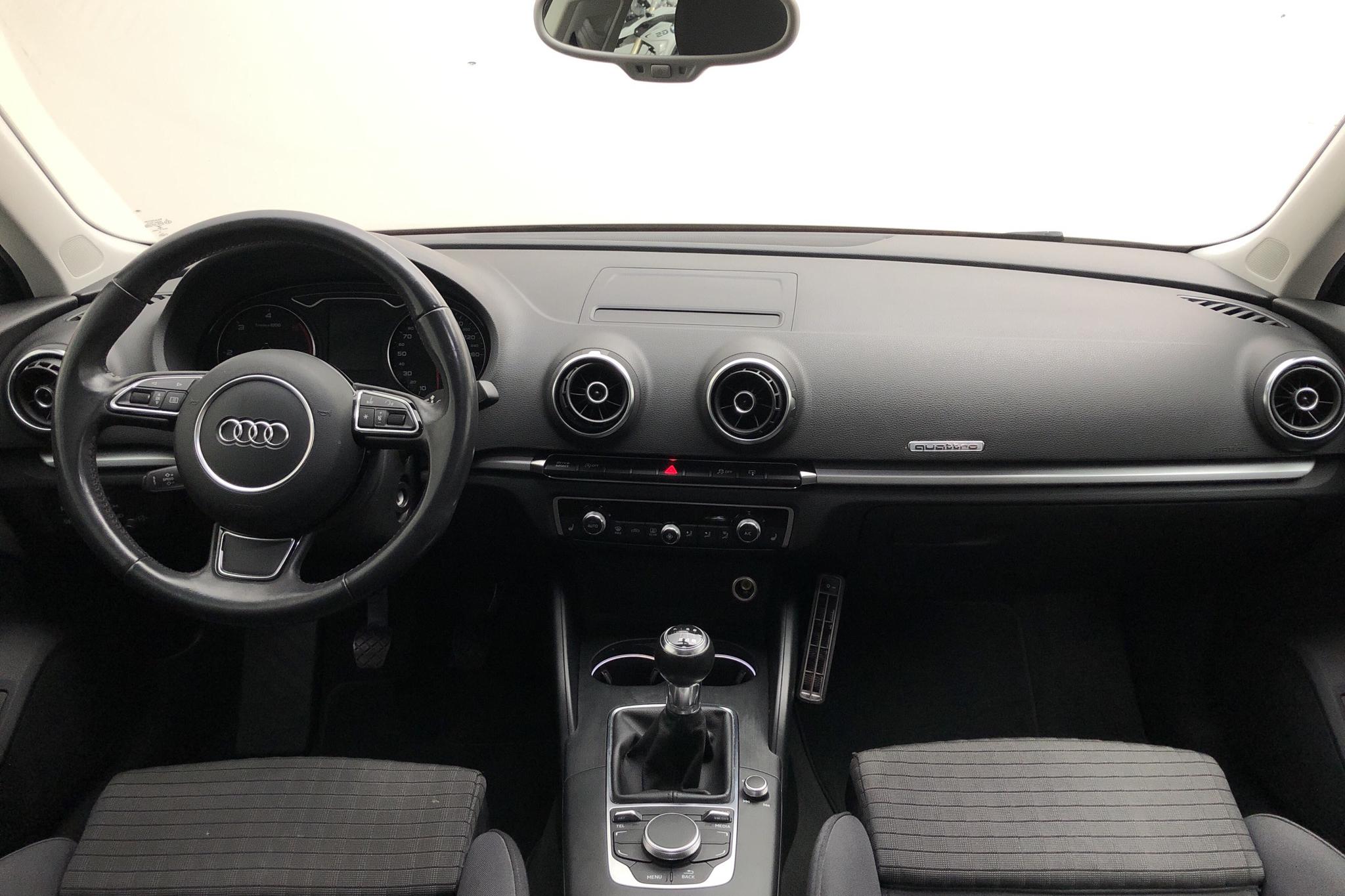Audi A3 2.0 TDI Sportback quattro (150hk) - 13 070 mil - Manuell - röd - 2015