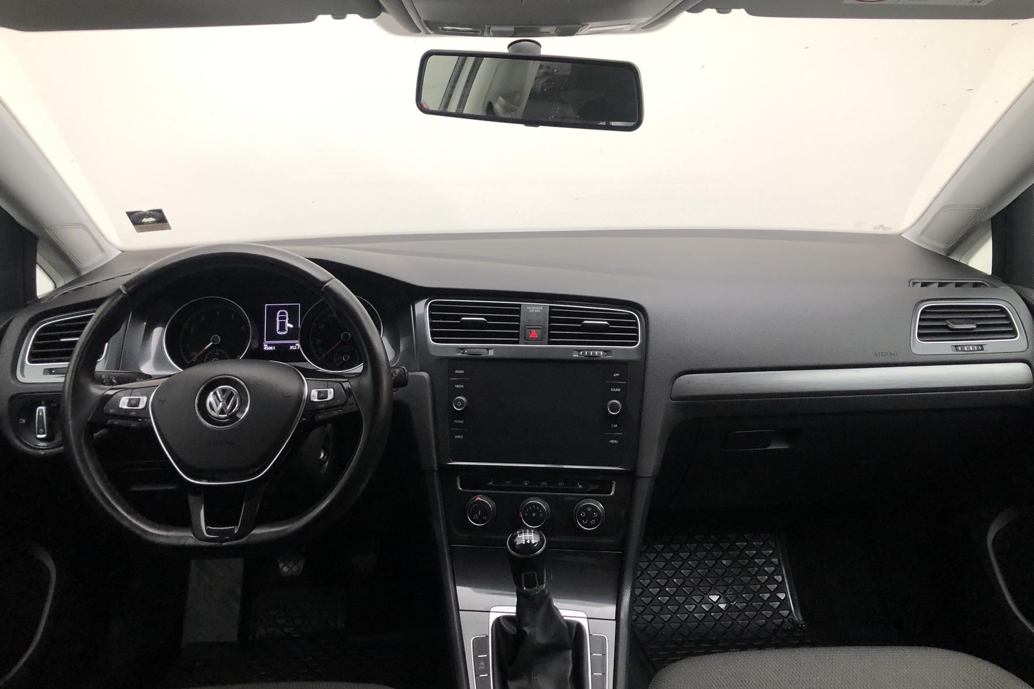 VW Golf VII 1.0 TSI Sportscombi (115hk) - 45 060 km - Manual - white - 2019