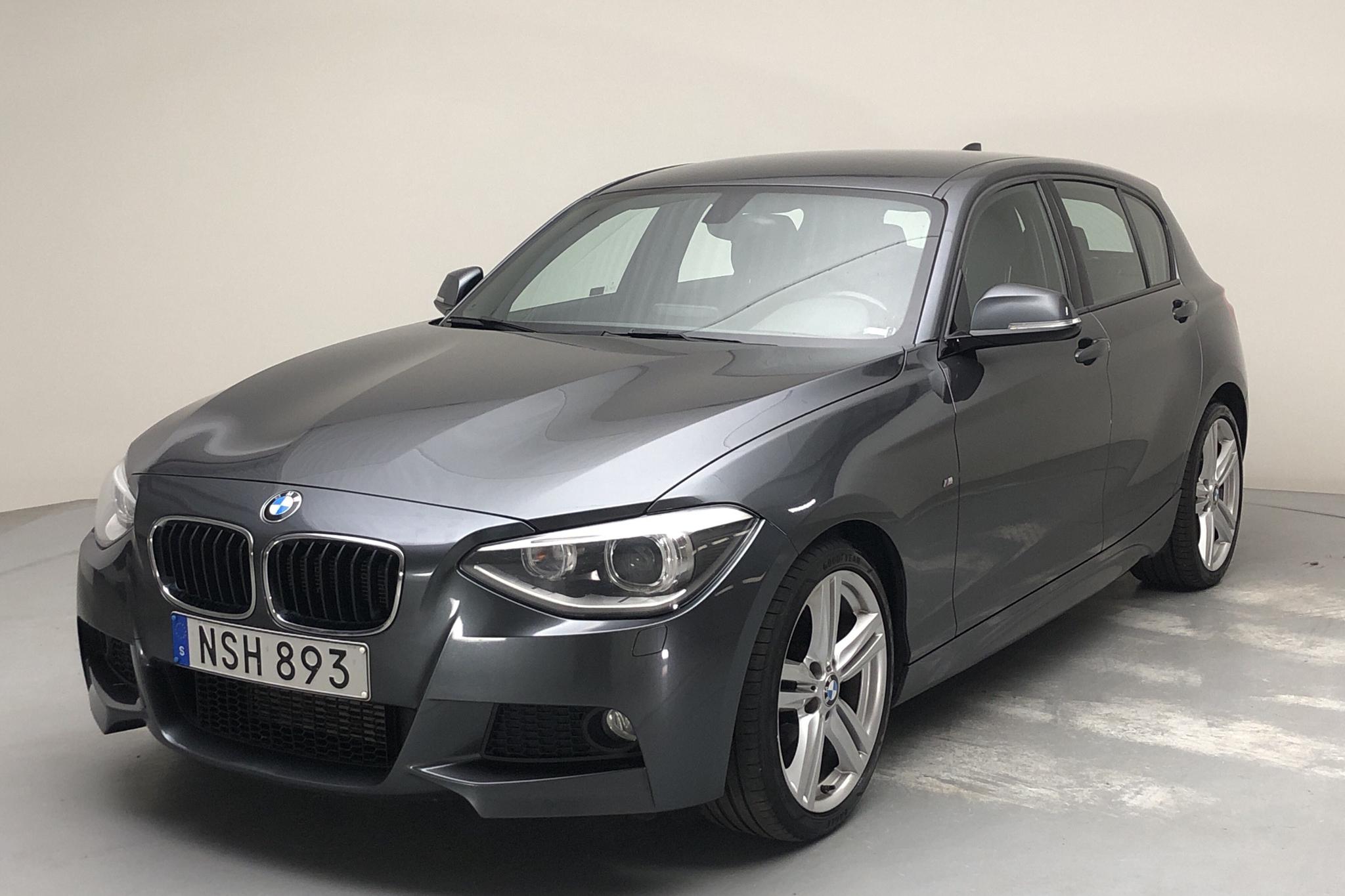 BMW 116i 5dr, F20 (136hk) - 17 724 mil - Manuell - grå - 2015