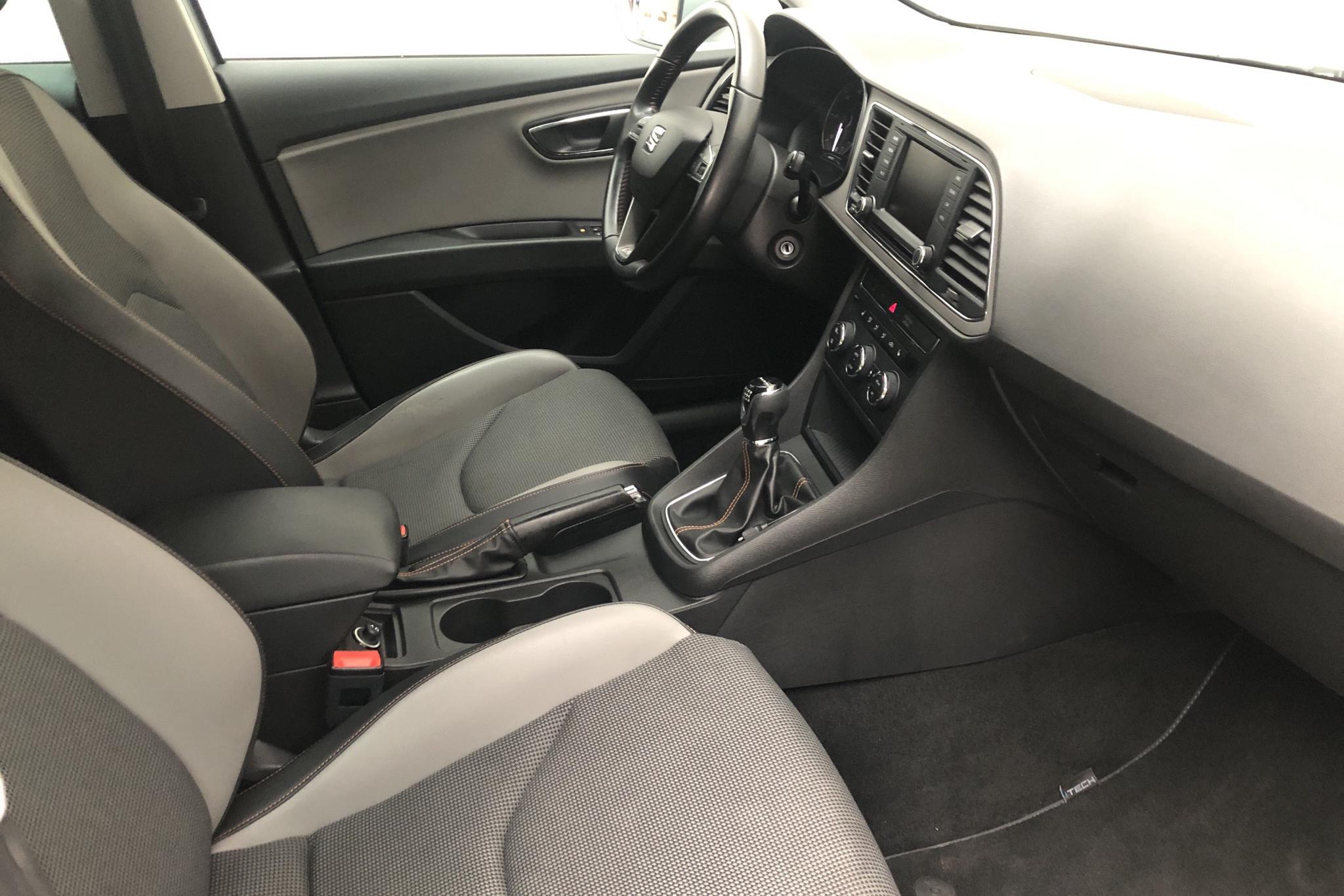 Seat Leon 1.6 TDI ST X-Perience 4Drive (110hk) - 130 930 km - Manual - silver - 2015