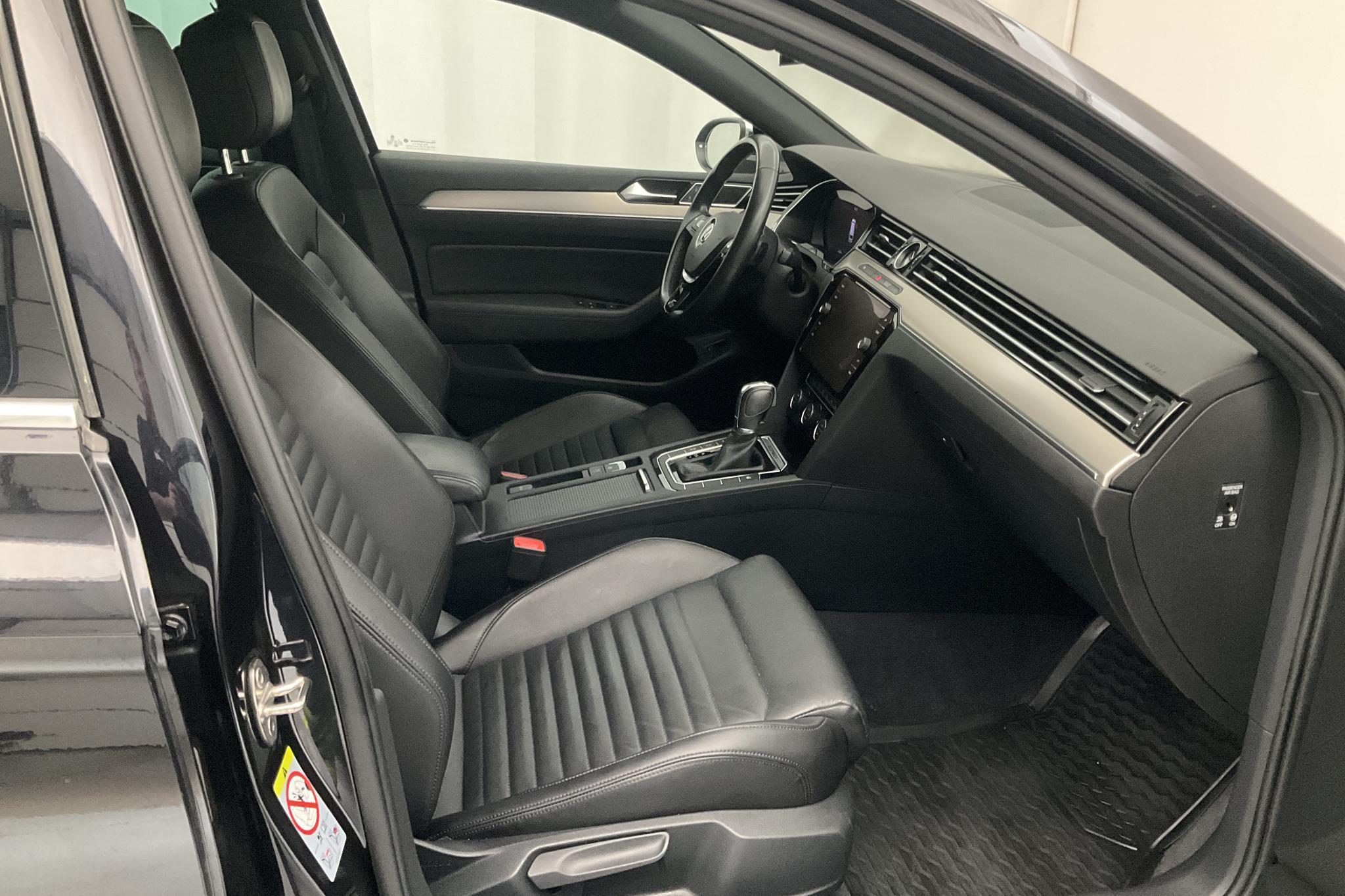 VW Passat Alltrack 2.0 TDI Sportscombi 4MOTION (190hk) - 123 510 km - Automatic - black - 2018