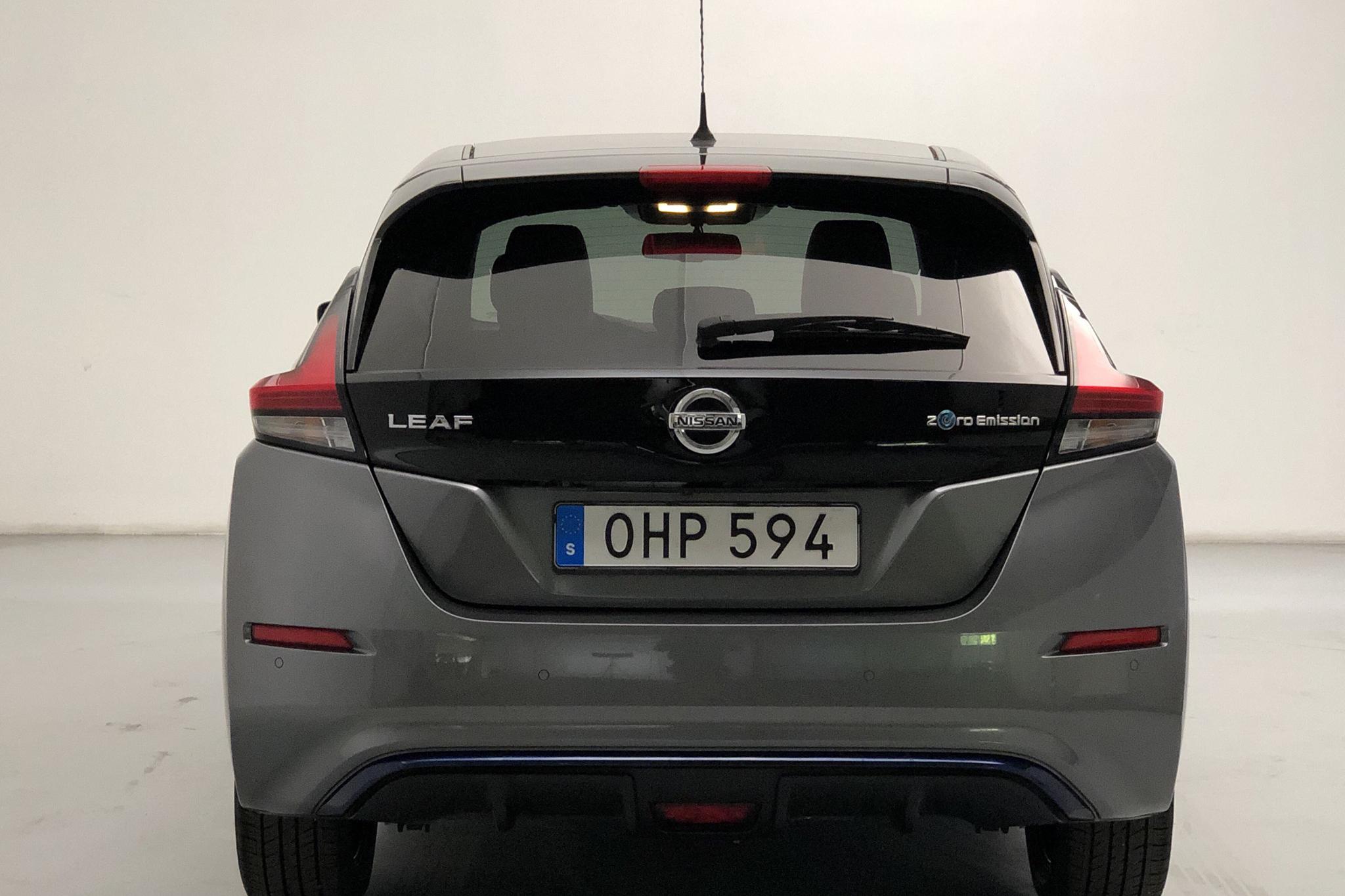 Nissan LEAF 5dr 40 kWh (150hk) - 35 970 km - Automatic - gray - 2019