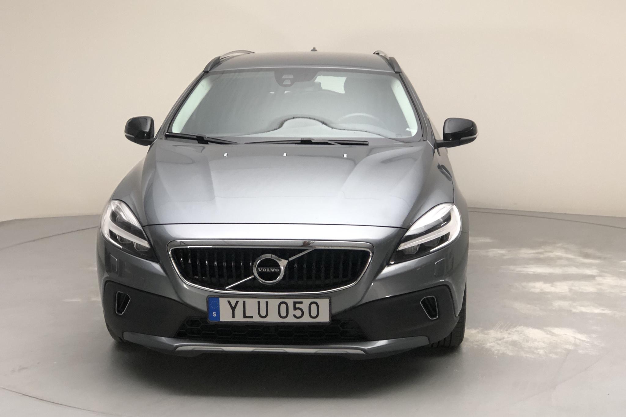 Volvo V40 Cross Country D3 (150hk) - 5 025 mil - Automat - grå - 2019