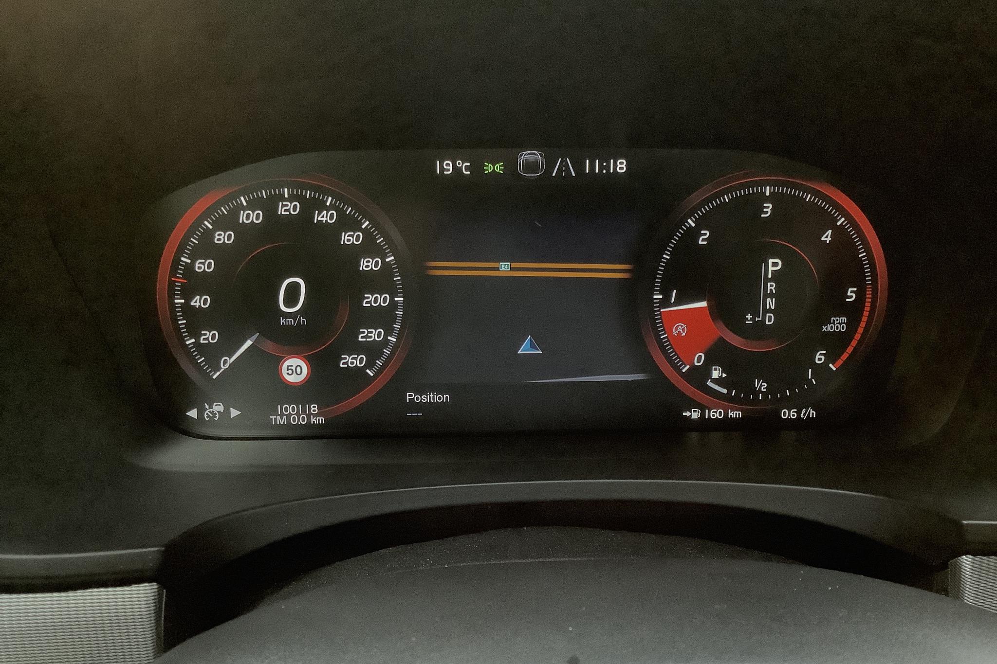 Volvo V90 D4 Cross Country AWD (190hk) - 10 012 mil - Automat - silver - 2018