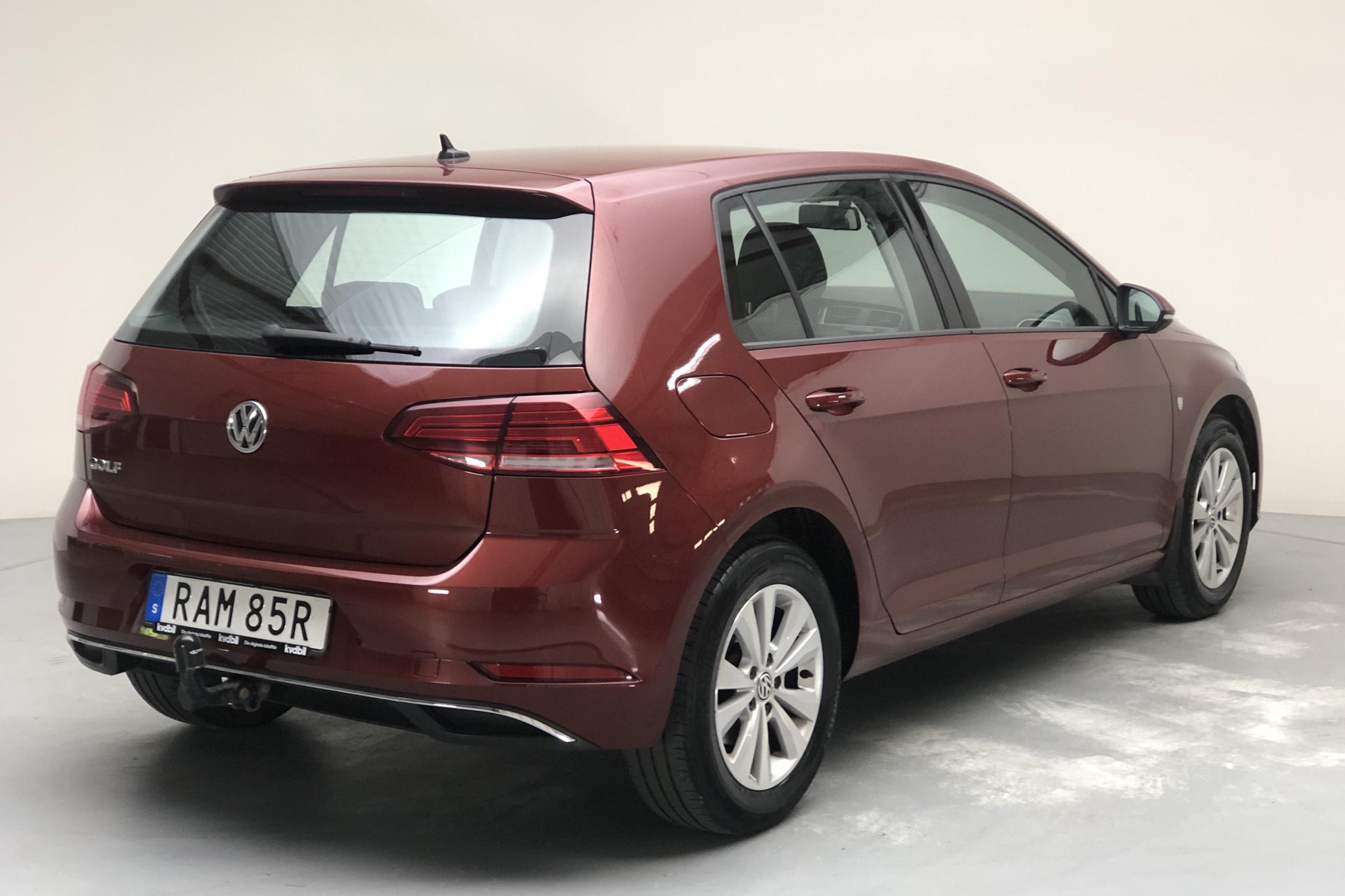 VW Golf VII 1.0 TSI (115hk) - 7 255 mil - Automat - Dark Red - 2019