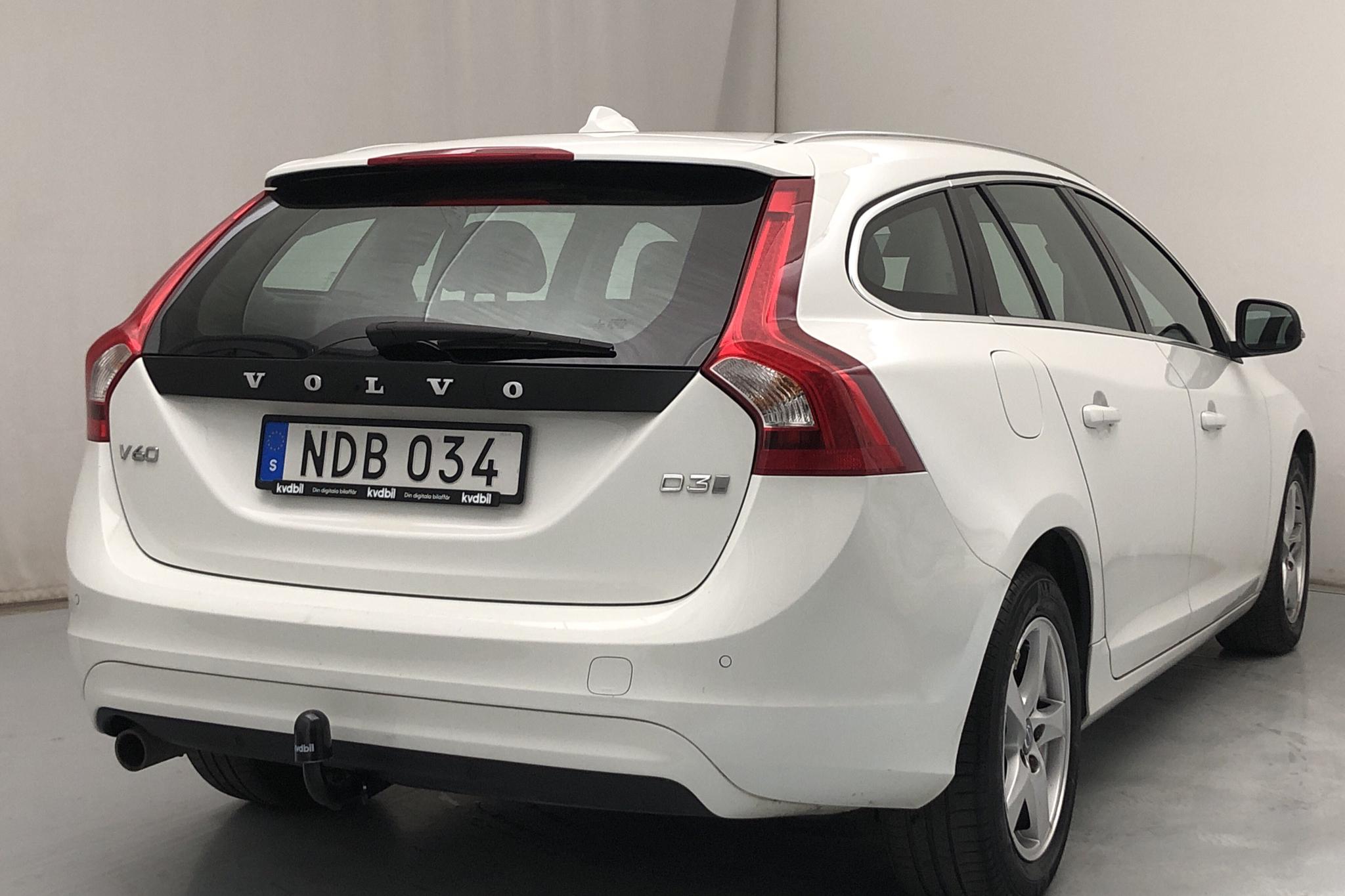 Volvo V60 D3 (150hk) - 122 820 km - Automatic - white - 2018