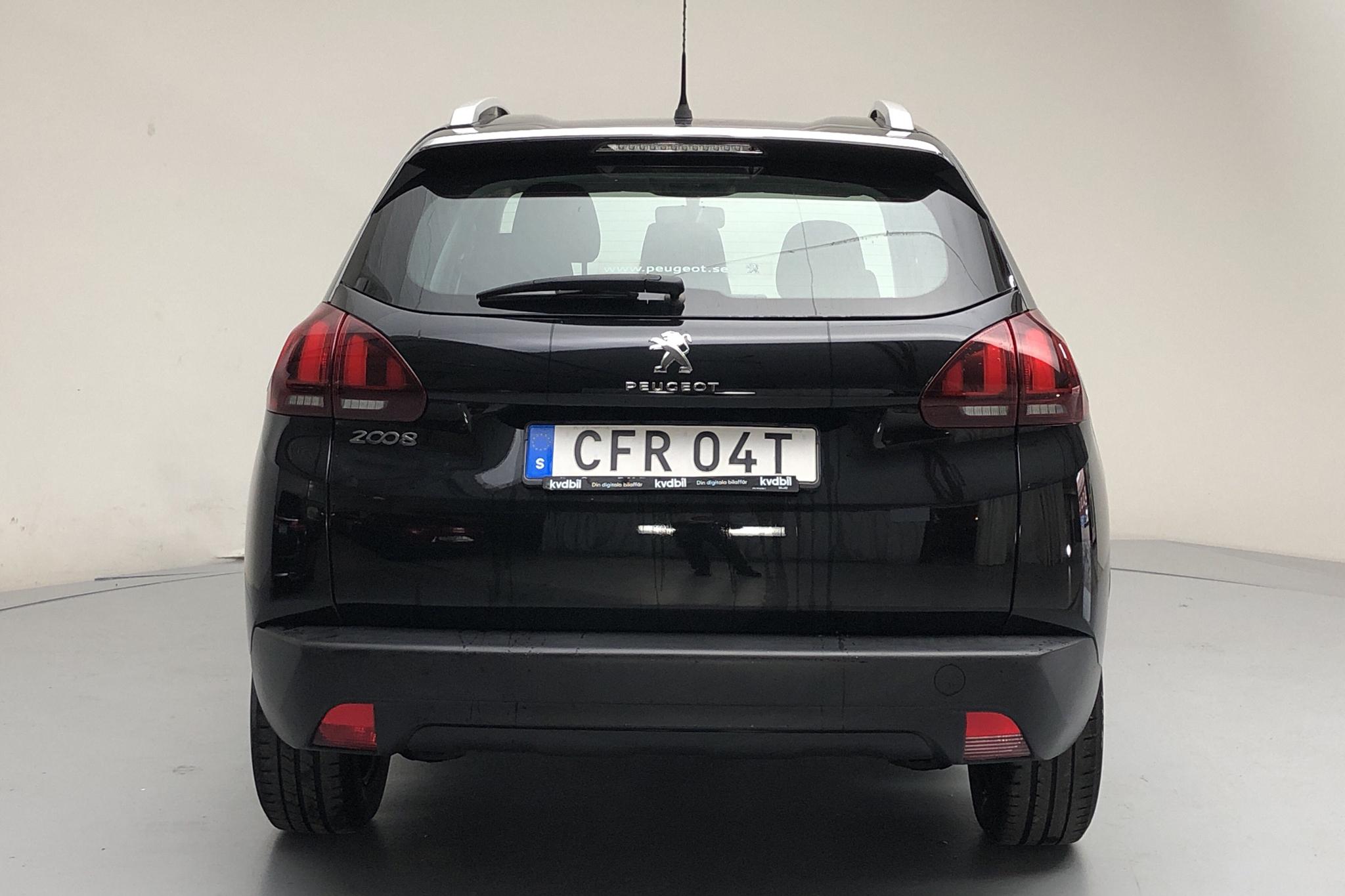Peugeot 2008 PureTech (82hk) - 32 980 km - Manual - black - 2019