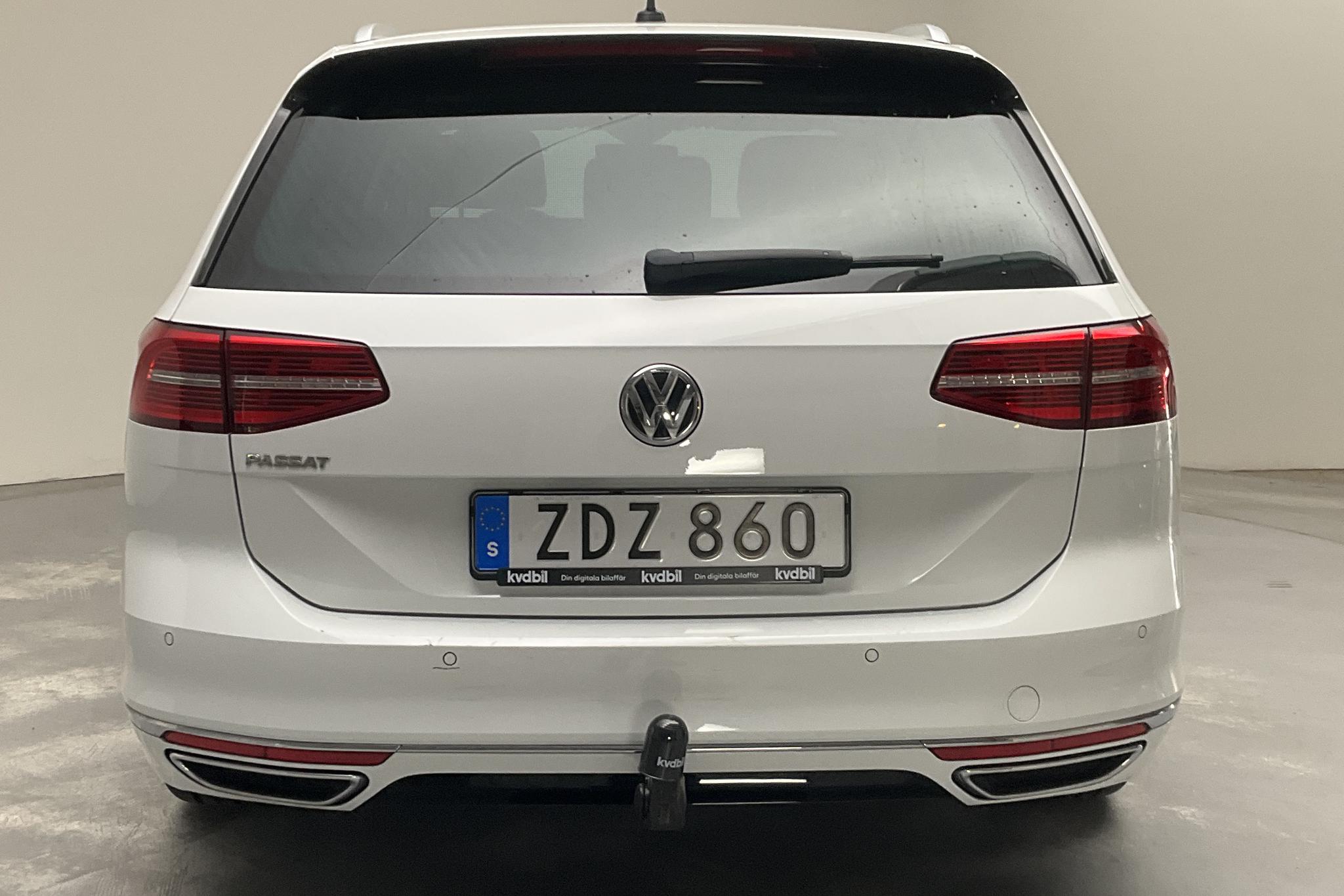 VW Passat 2.0 TDI Sportscombi 4MOTION (190hk) - 162 060 km - Automatic - white - 2018