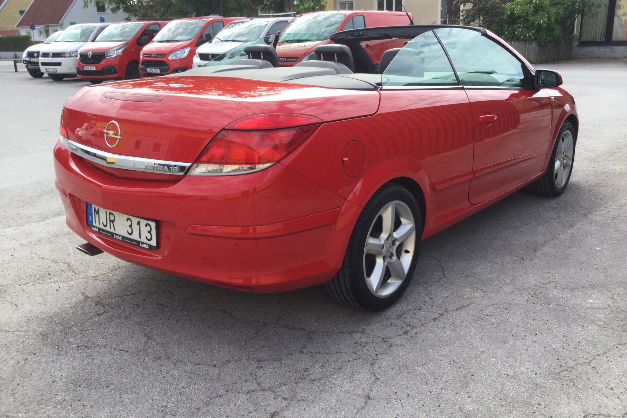 Opel Astra 1.8 TwinTop (140hk) - 15 545 mil - Automat - röd - 2007