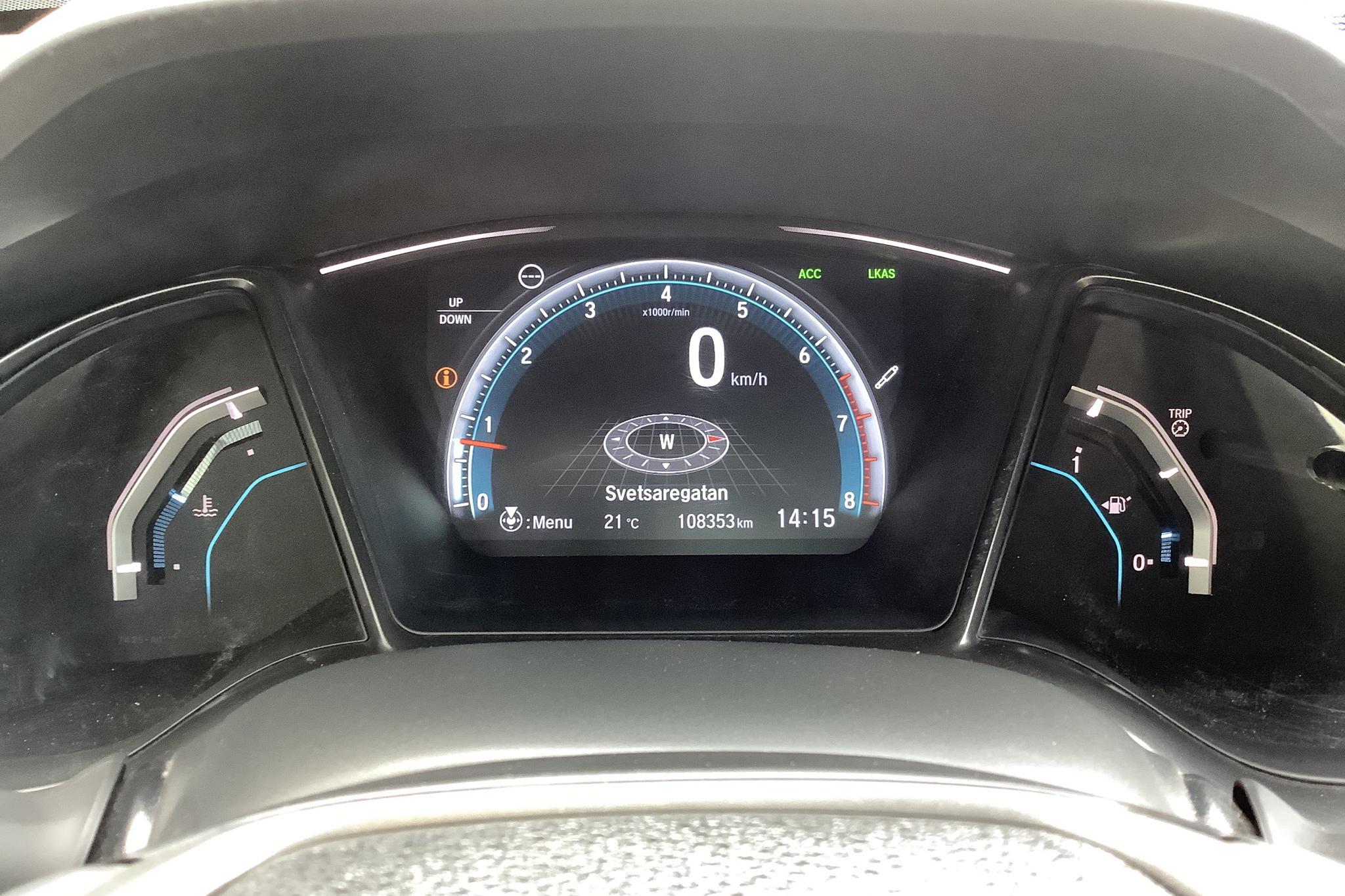 Honda Civic 1.5 i-VTEC 5dr (182hk) - 10 836 mil - Manuell - silver - 2017