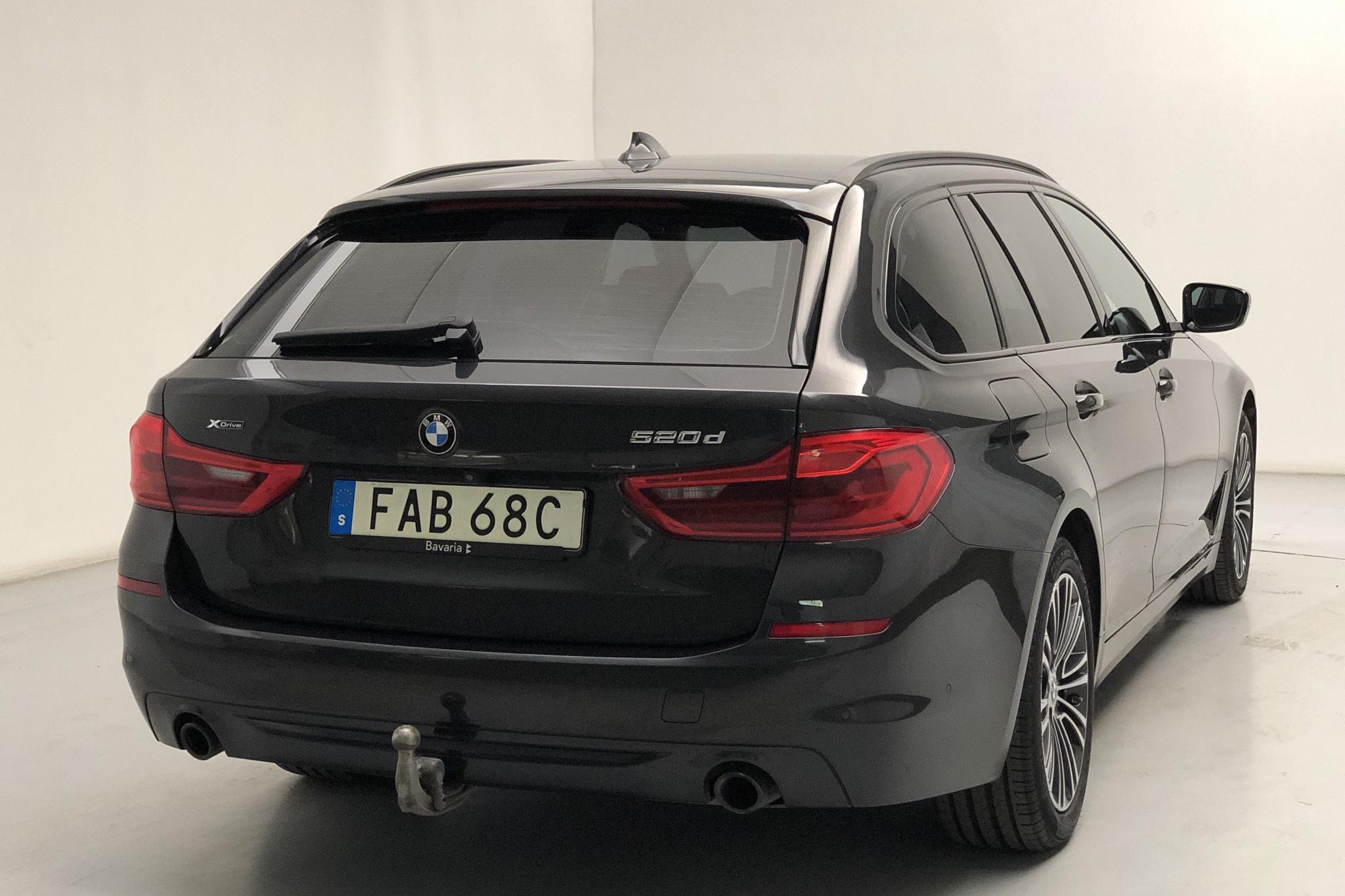 BMW 520d xDrive Touring, G31 (190hk) - 102 460 km - Automatic - gray - 2019